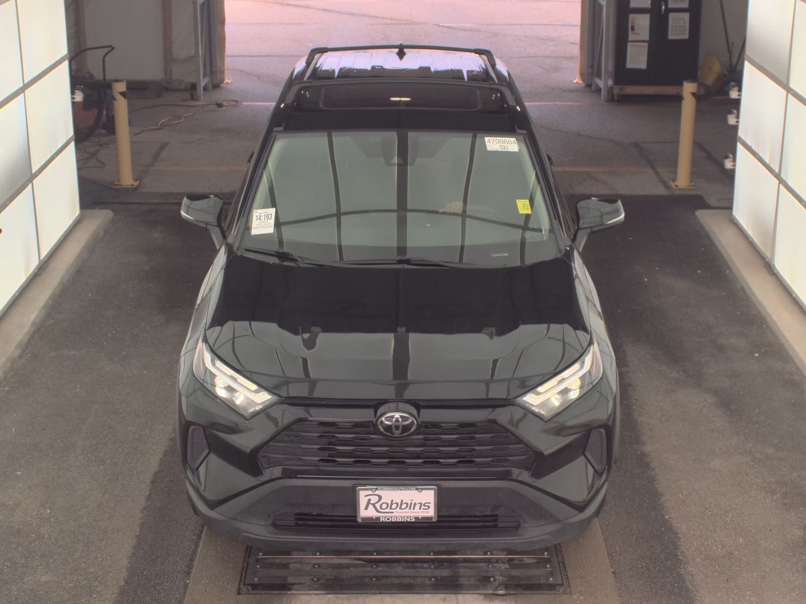 2024 Toyota RAV4 XLE FWD