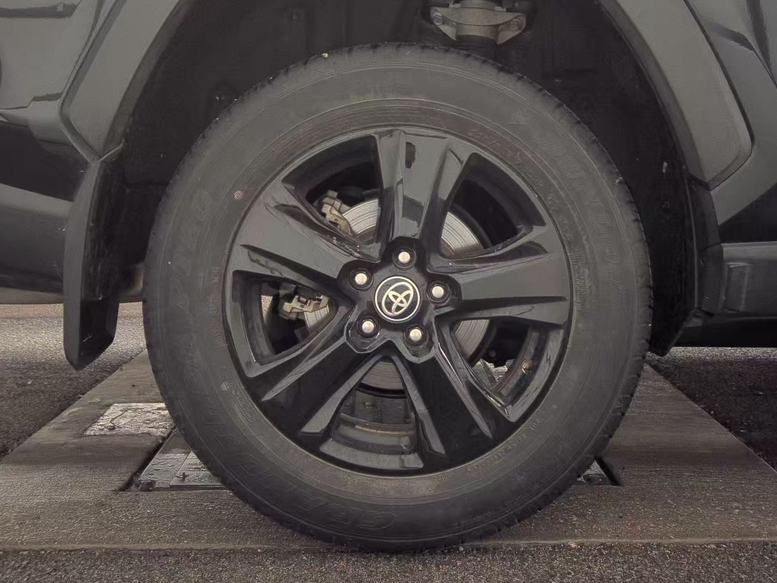 2024 Toyota RAV4 XLE FWD