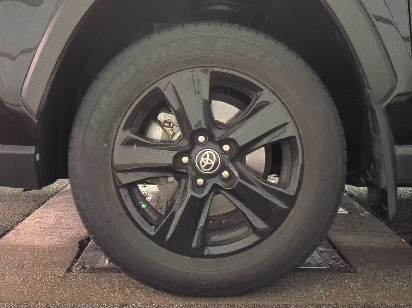 2024 Toyota RAV4 XLE FWD