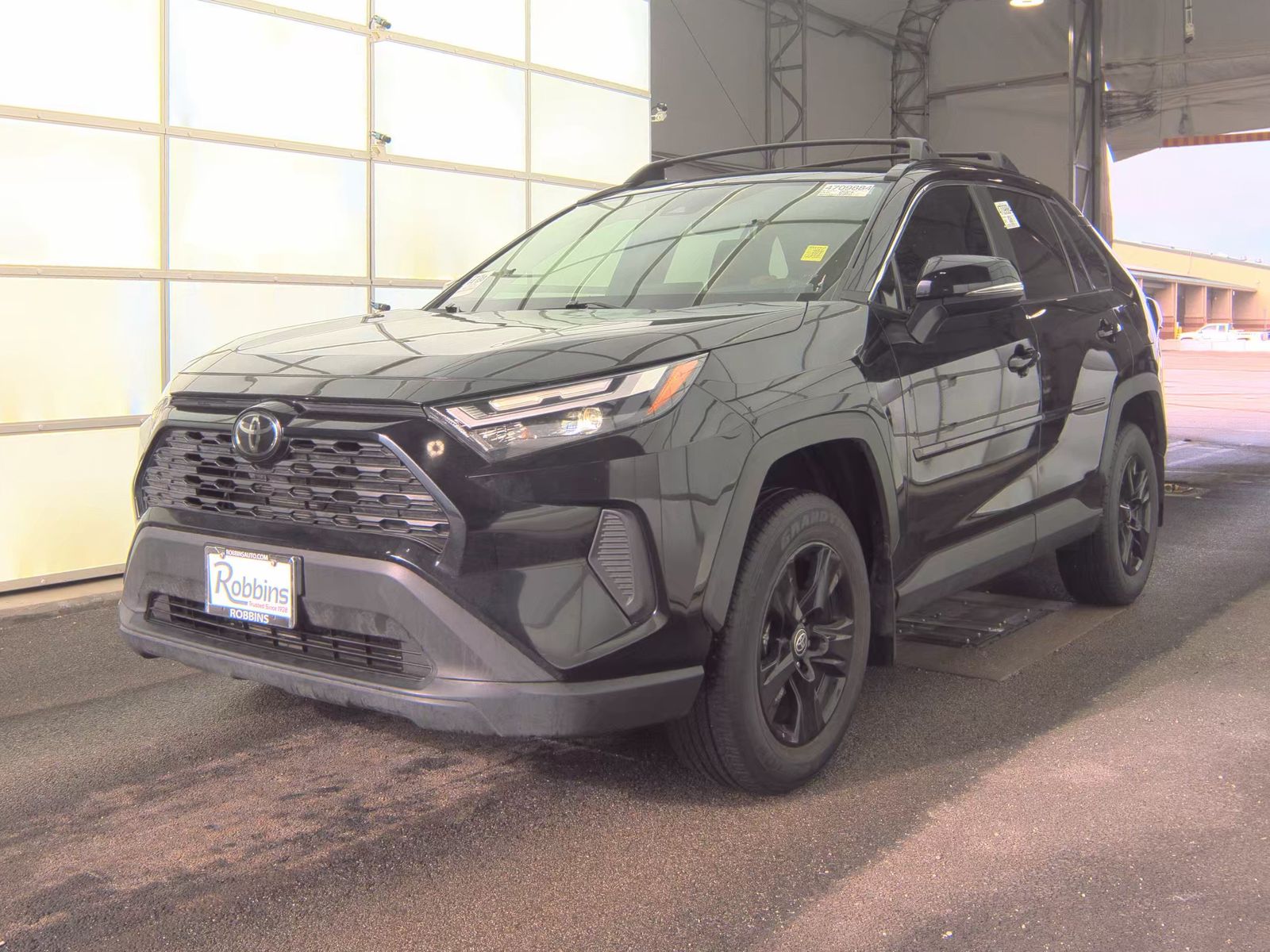 2024 Toyota RAV4 XLE FWD