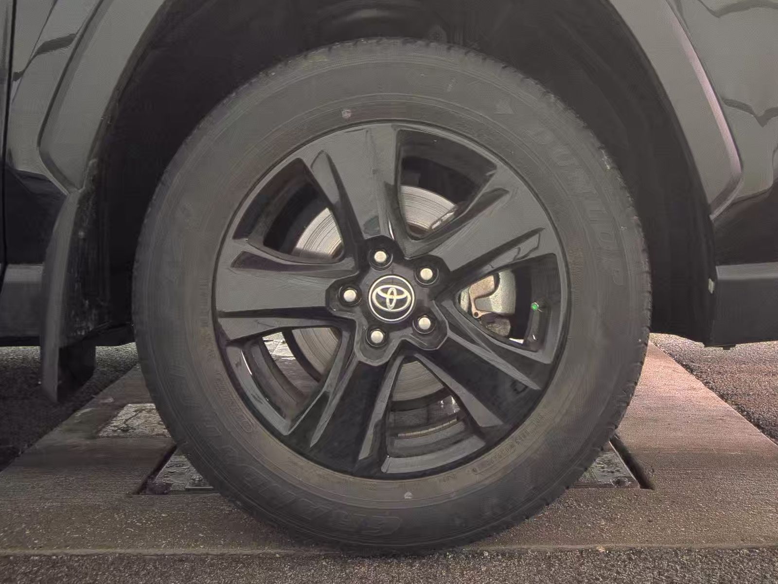 2024 Toyota RAV4 XLE FWD