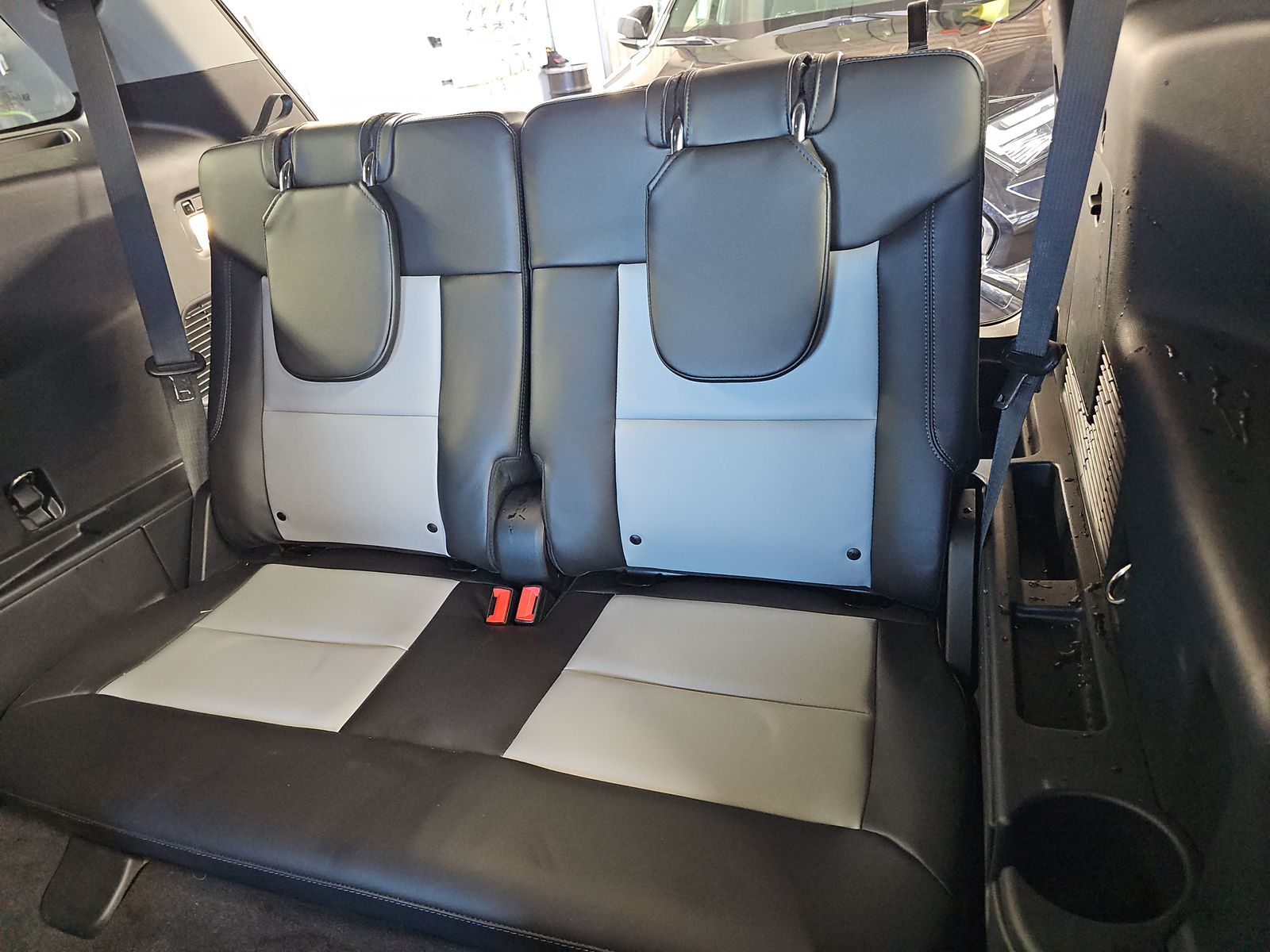 2023 Ford Explorer XLT AWD