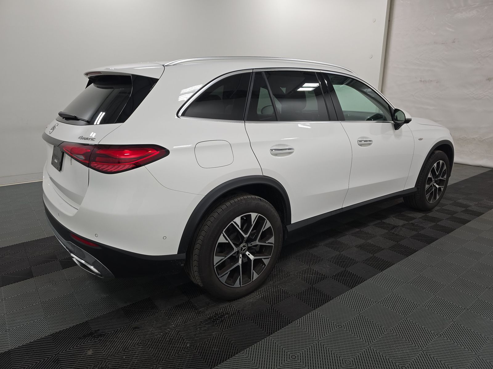 MERCEDES-BENZ GLC - 5