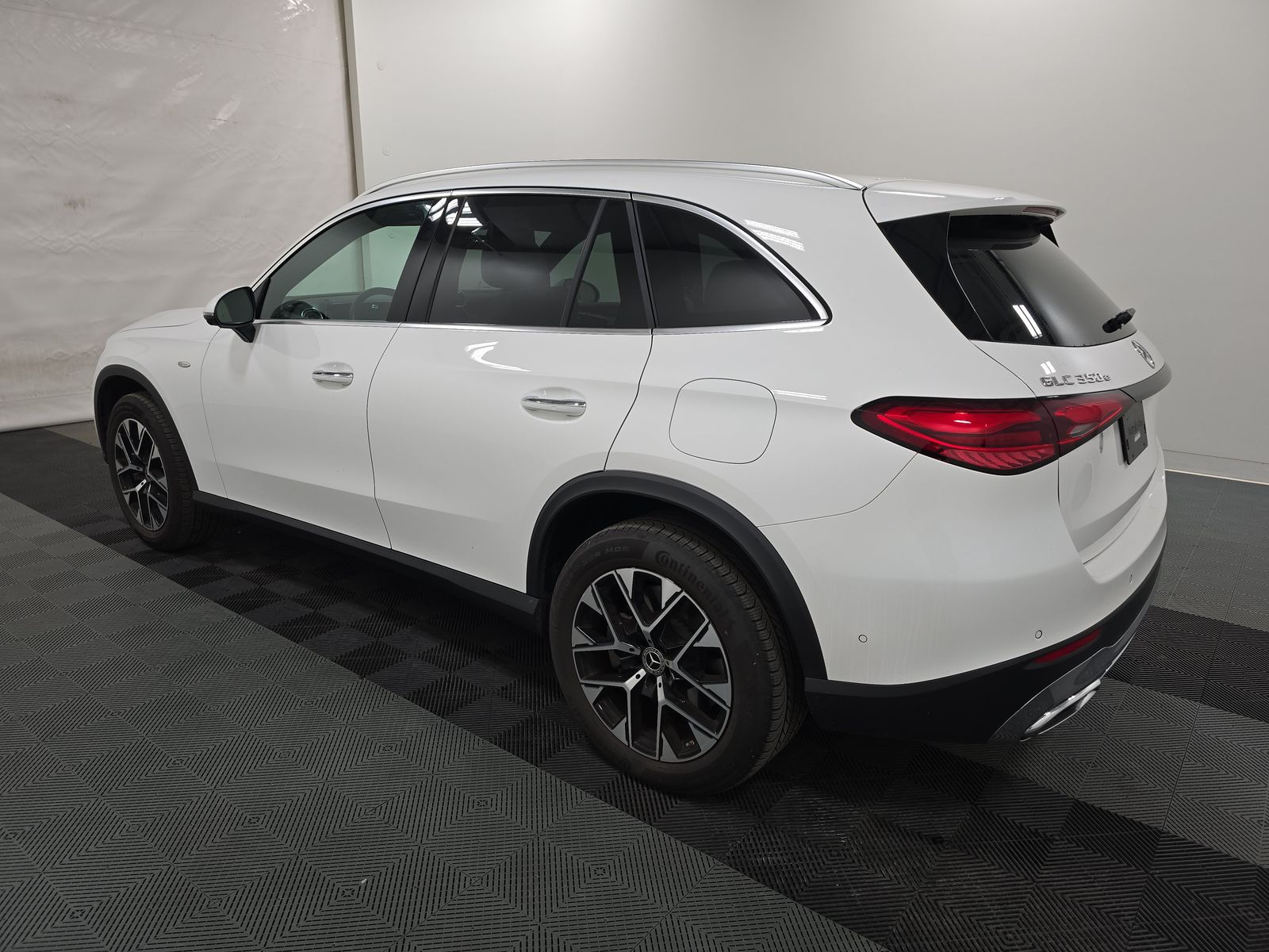 MERCEDES-BENZ GLC - 7