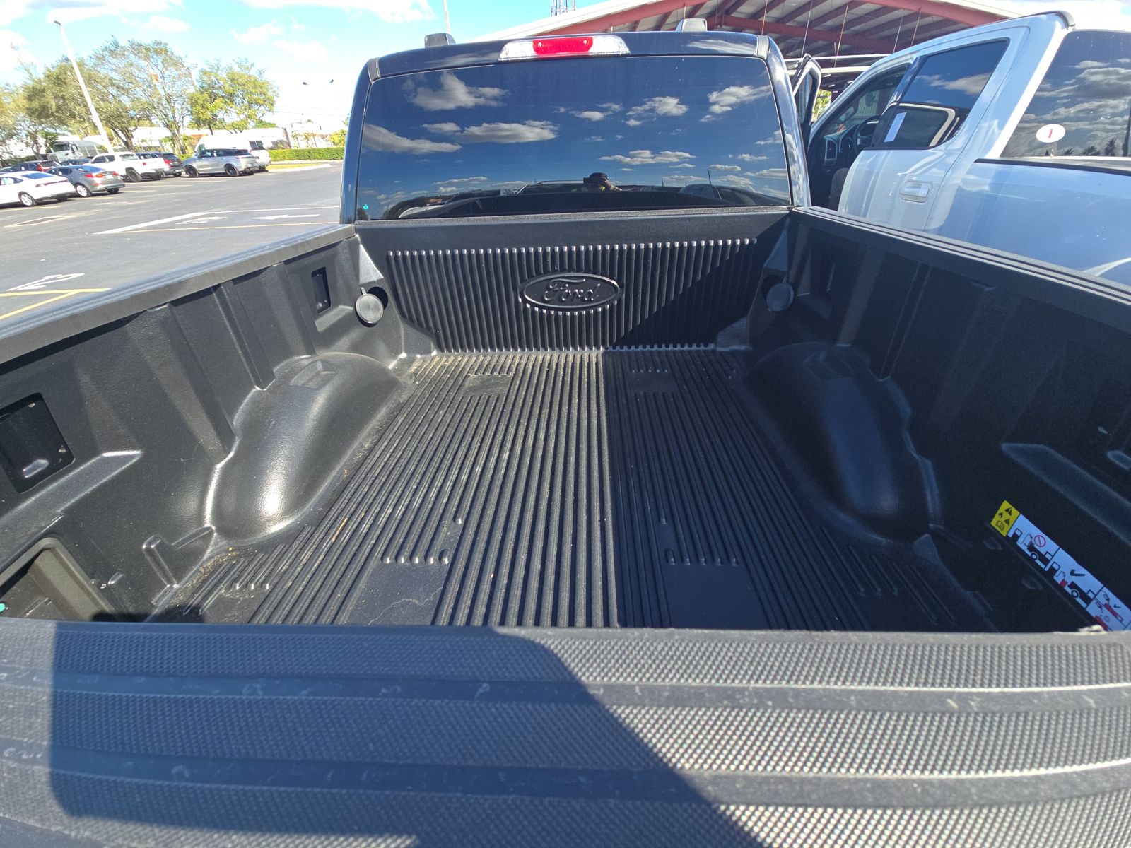 2023 Ford F-150 Hybrid XLT AWD