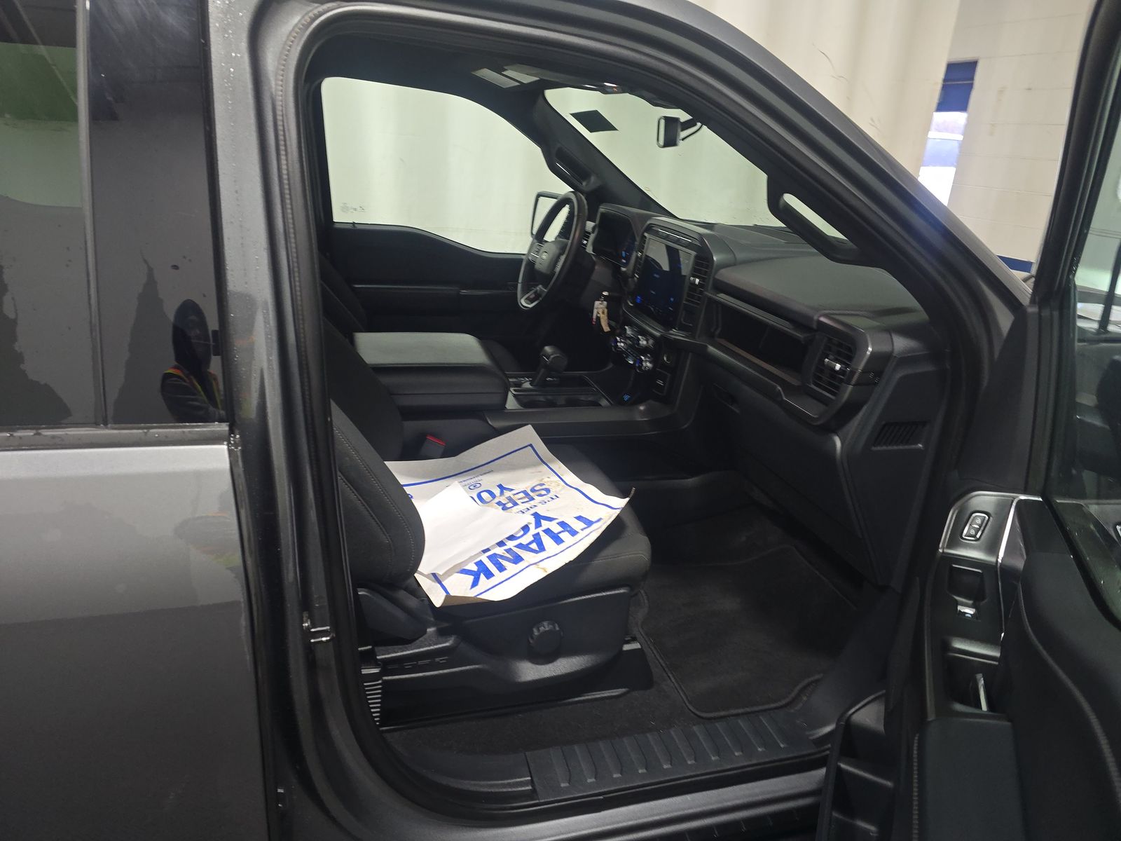 2024 Ford F-150 XLT AWD