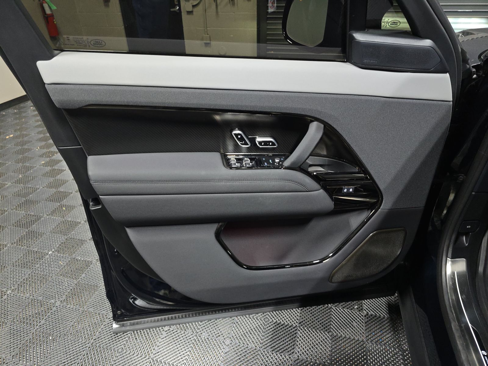 2025 Land Rover Range Rover Sport SV Edition Two AWD