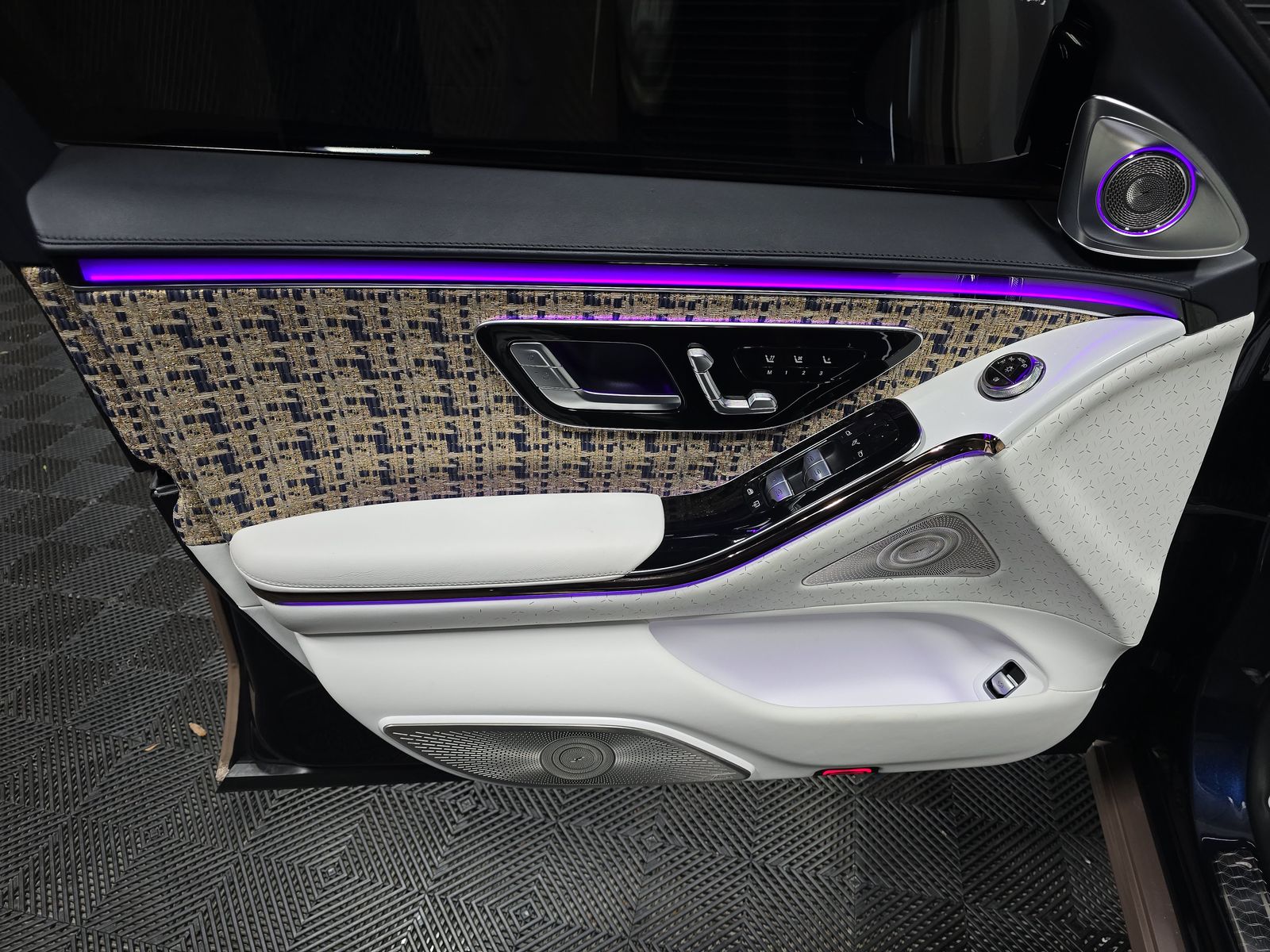 MERCEDES-BENZ S-CLASS - 10