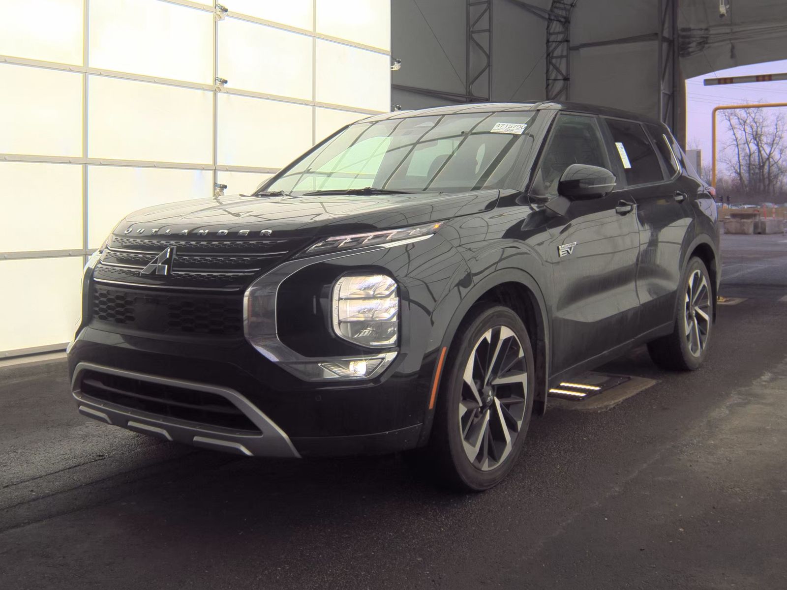 2023 Mitsubishi Outlander PHEV SE AWD