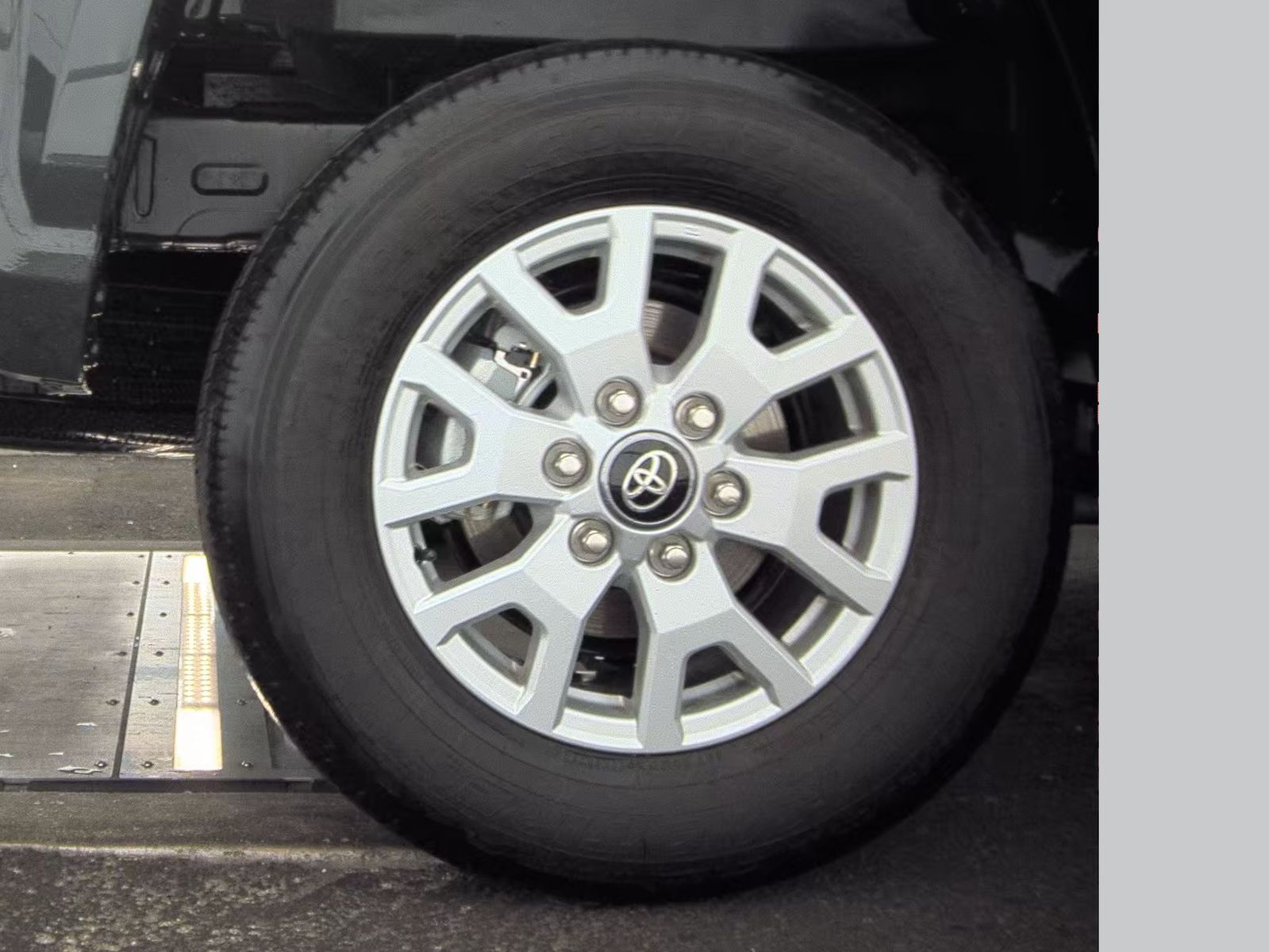 2025 Toyota Tacoma SR5 RWD