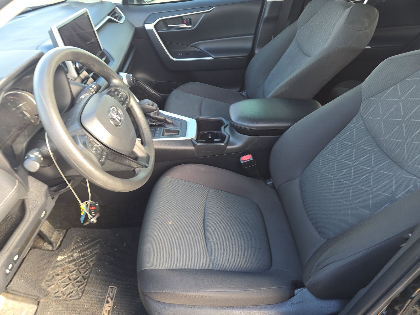 2024 Toyota RAV4 XLE FWD