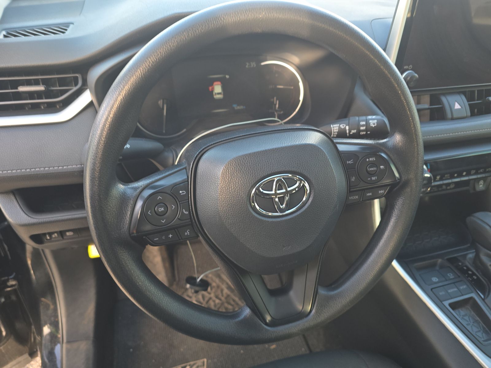 2024 Toyota RAV4 XLE FWD