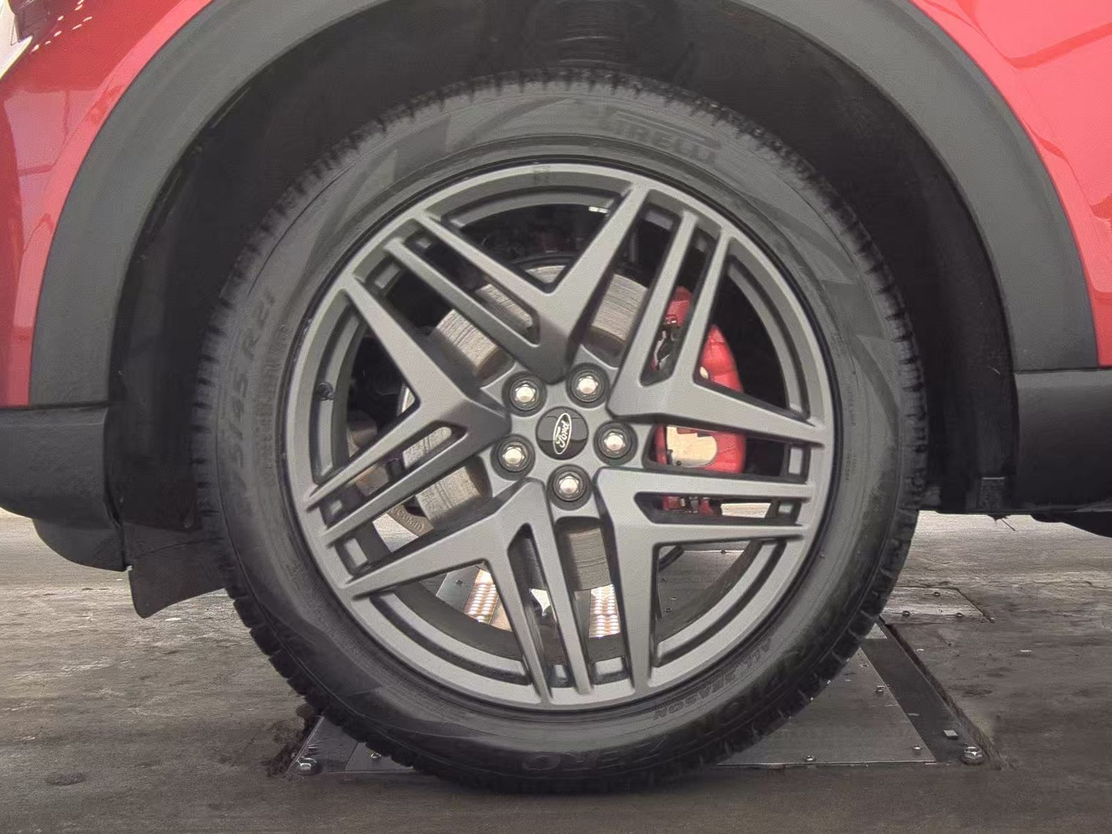 2025 Ford Explorer ST-Line AWD