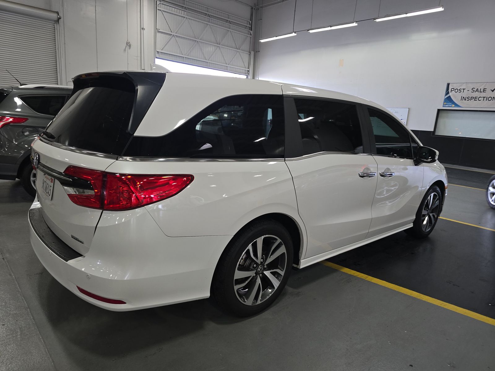 2024 Honda Odyssey Touring FWD