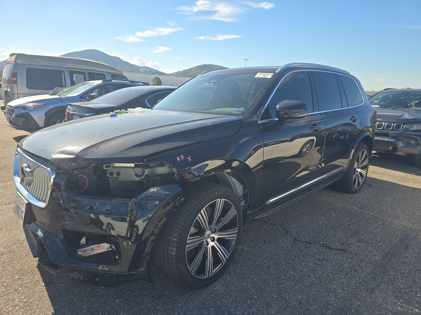 2025 Volvo XC90 B6 Plus AWD