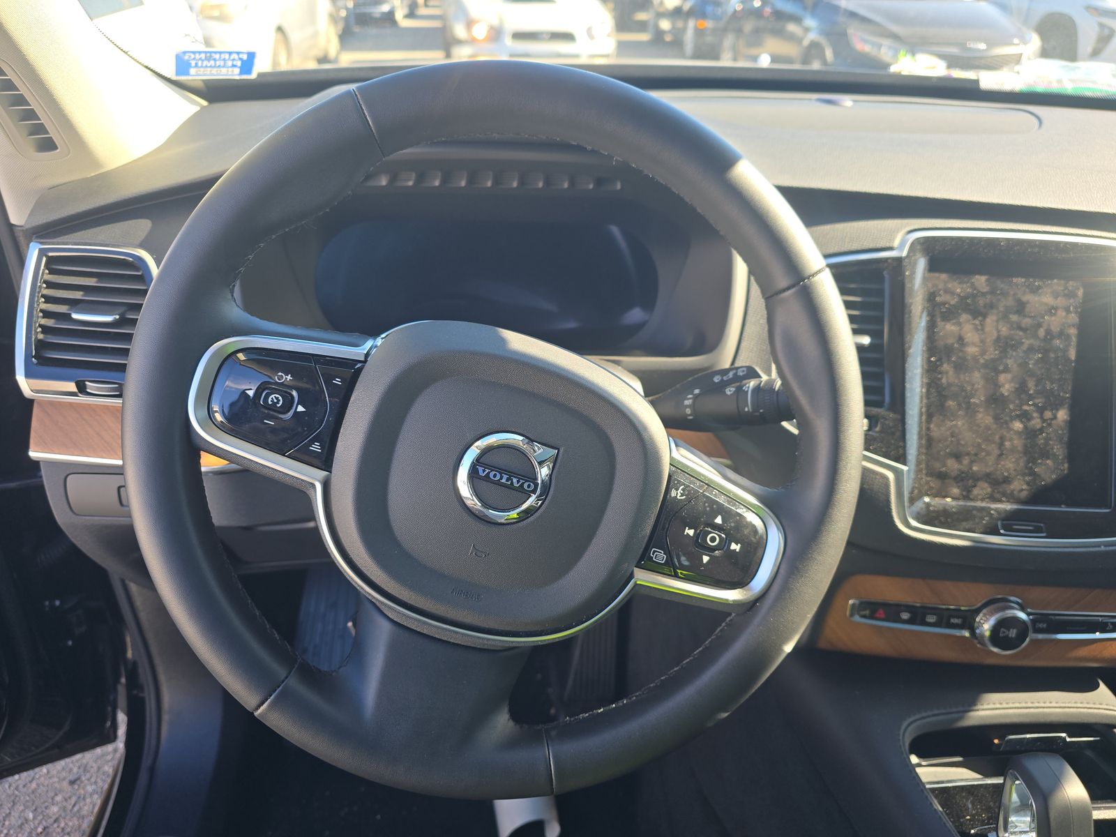 2025 Volvo XC90 B6 Plus AWD