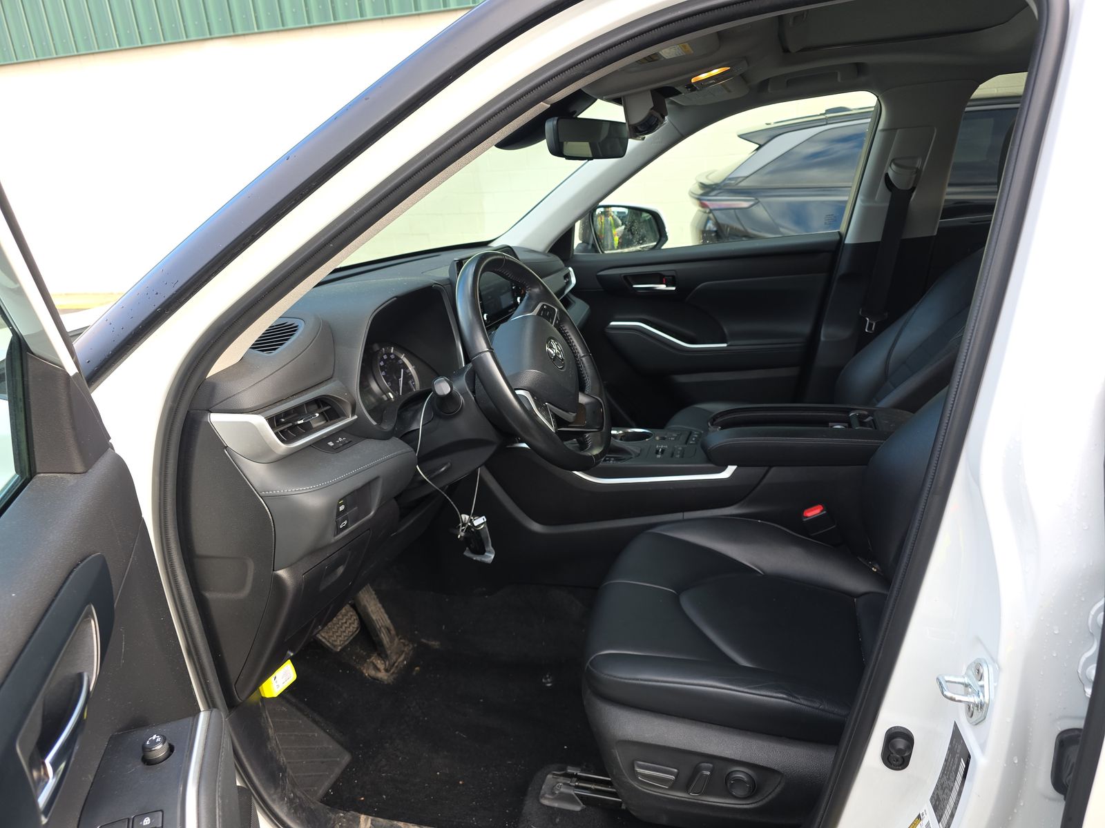 2022 Toyota Highlander XLE AWD