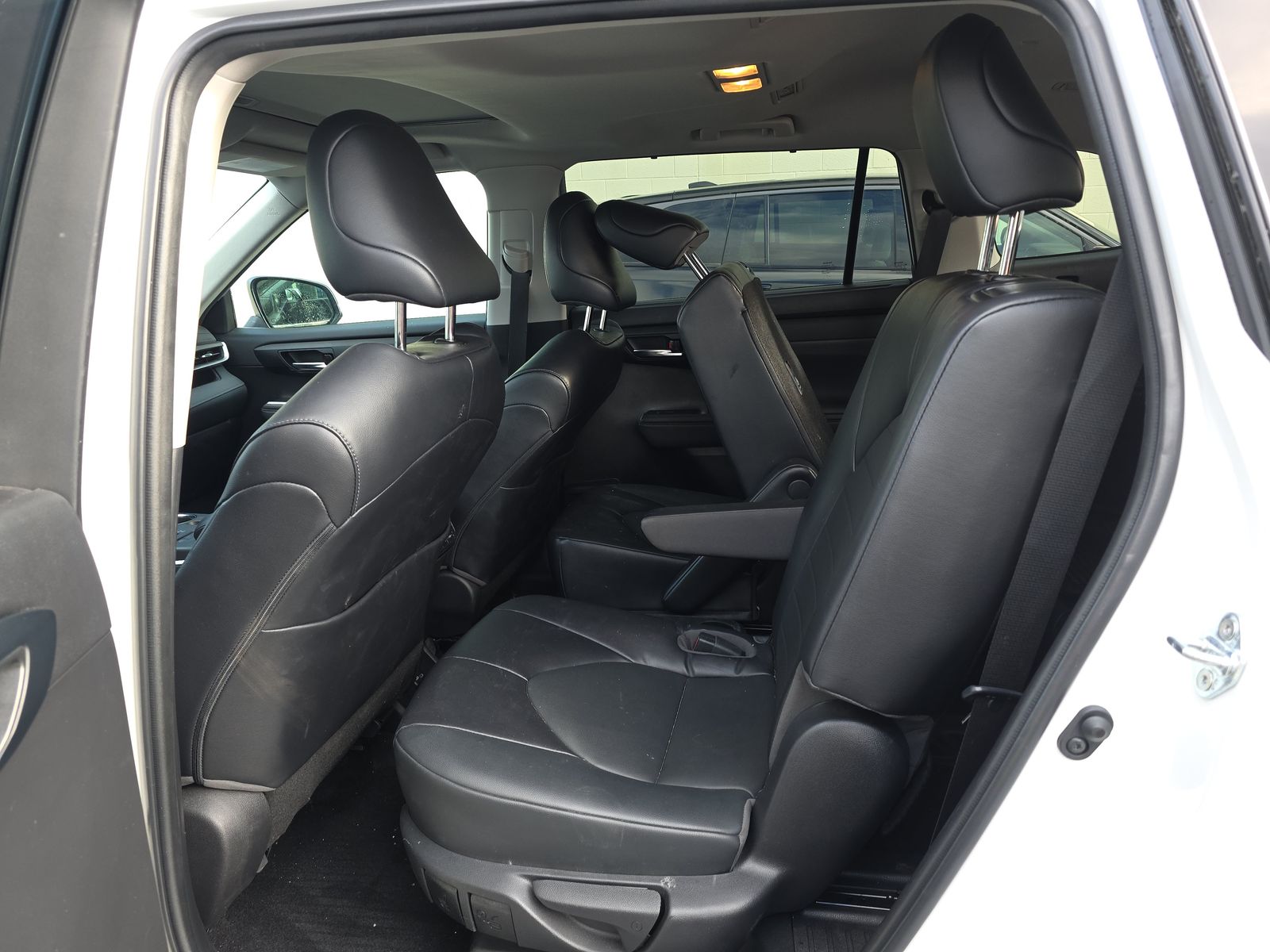 2022 Toyota Highlander XLE AWD