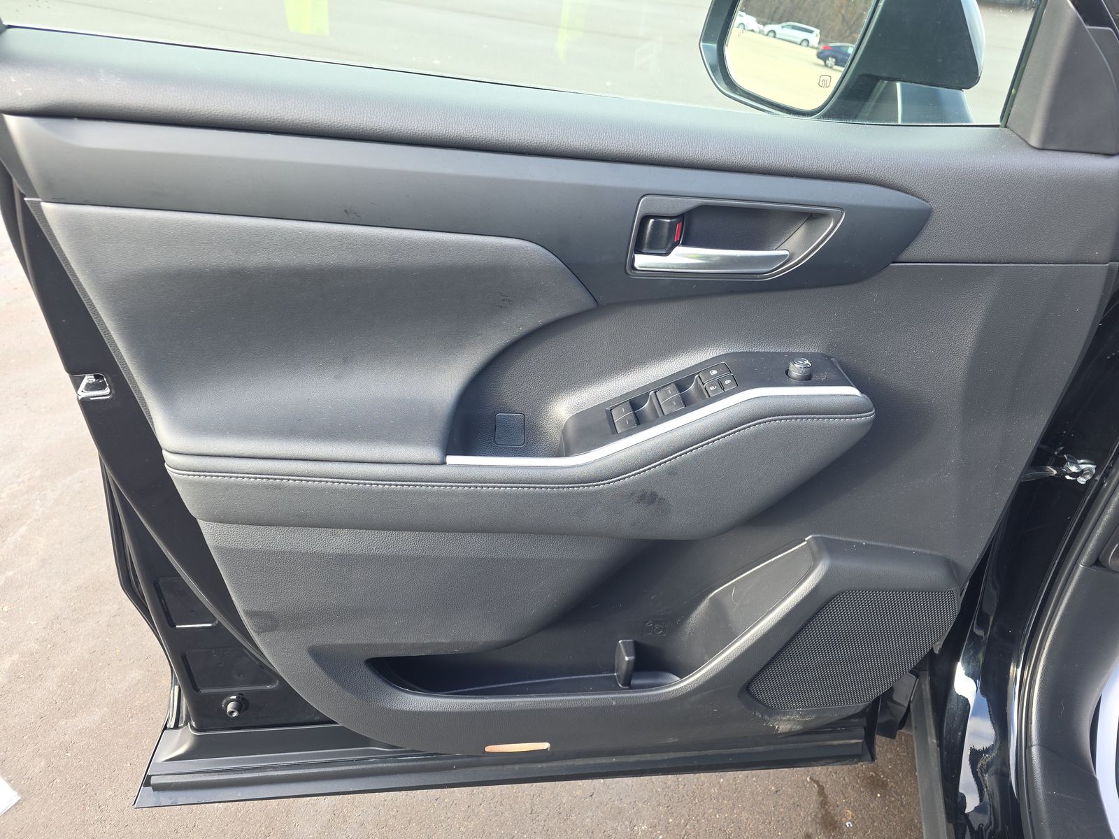 2023 Toyota Highlander Hybrid XLE AWD