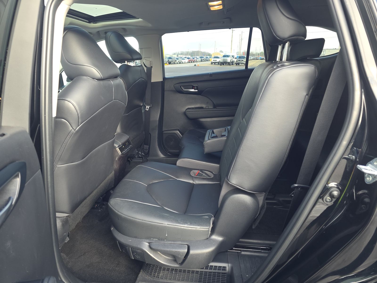 2023 Toyota Highlander Hybrid XLE AWD