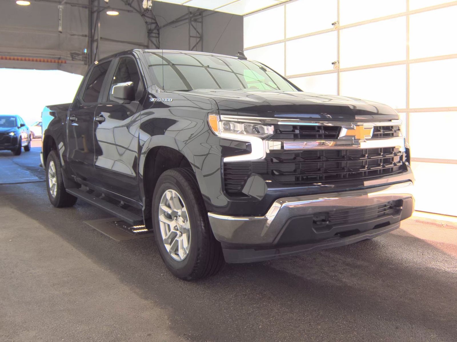 2023 Chevrolet Silverado 1500 LT AWD