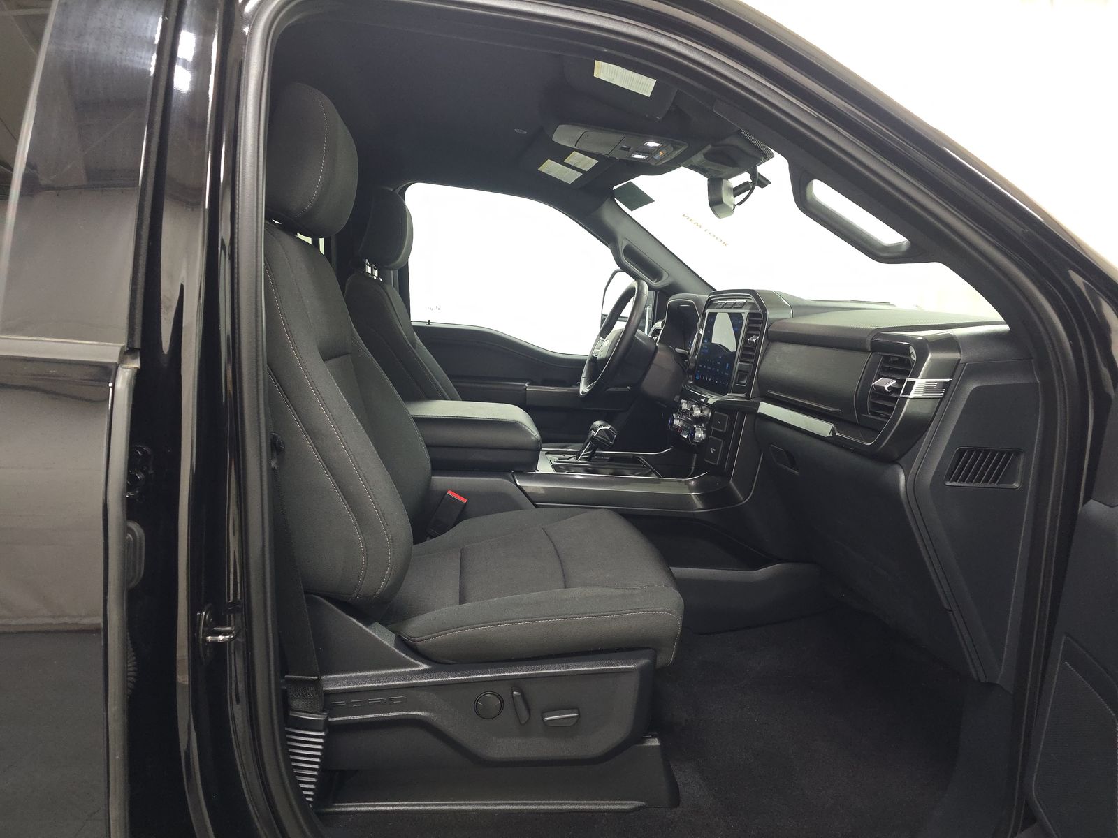 2023 Ford F-150 Hybrid XLT AWD