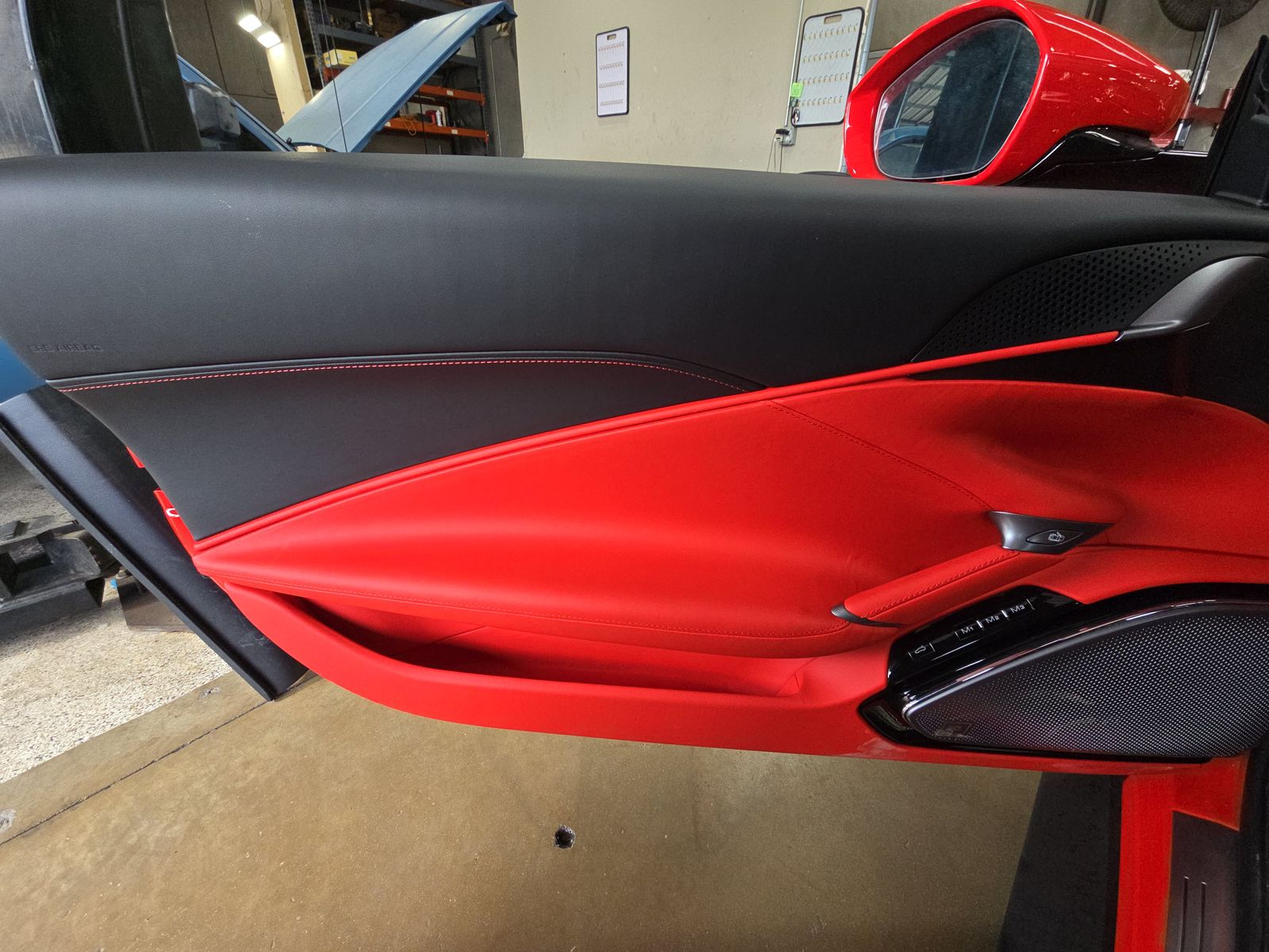 2023 Ferrari Roma Base RWD