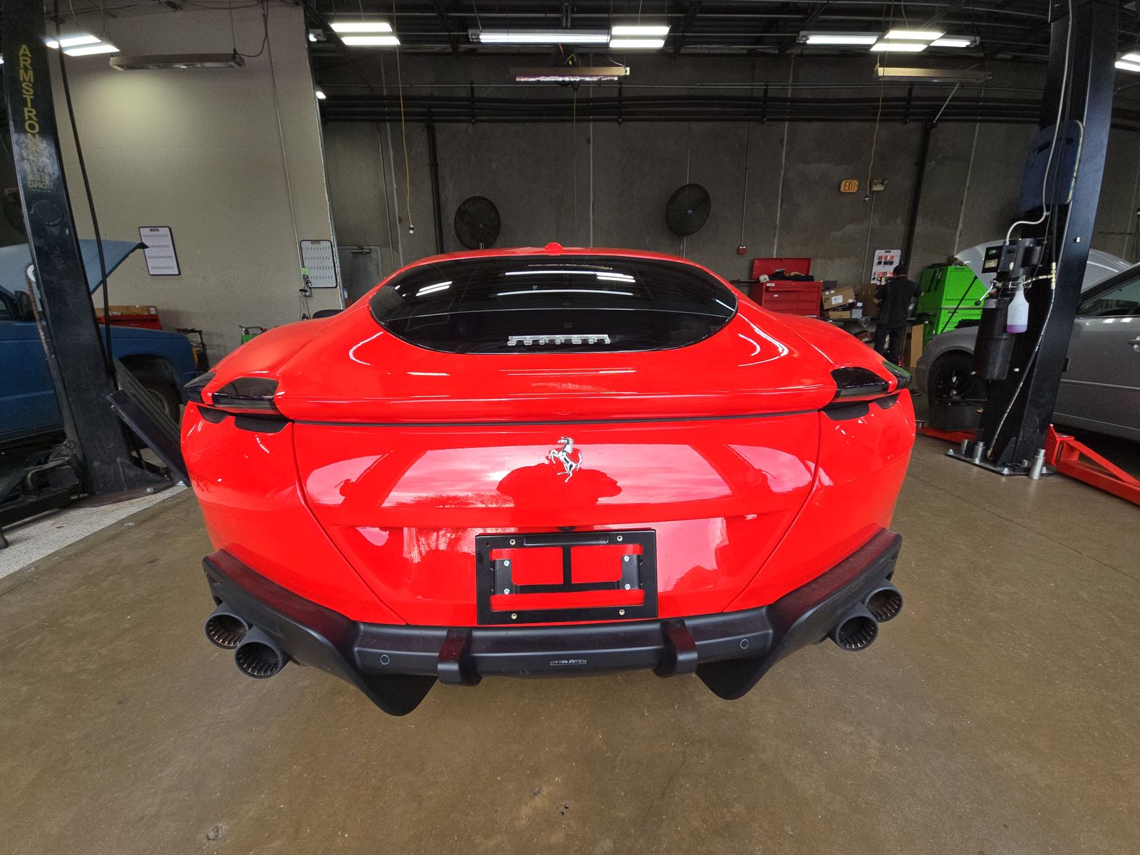 2023 Ferrari Roma Base RWD