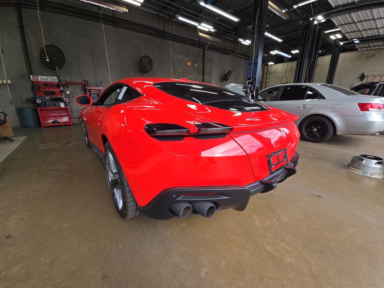 2023 Ferrari Roma Base RWD