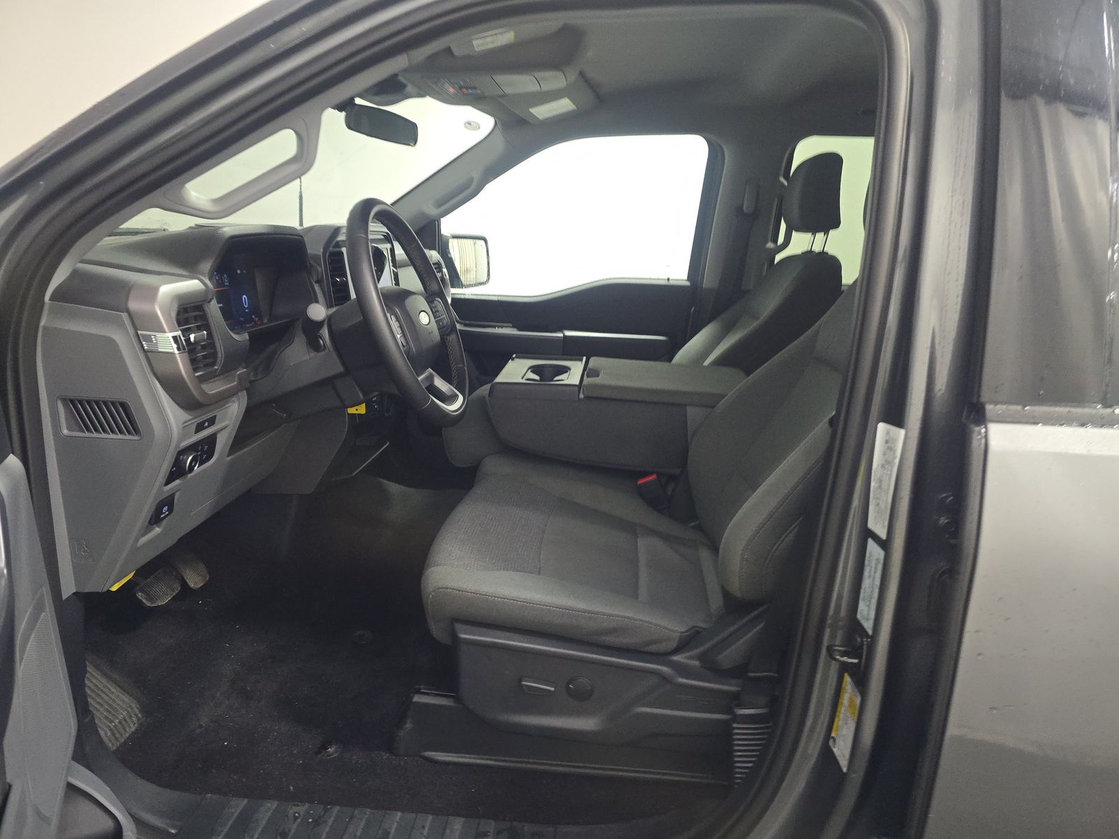 2025 Ford F-150 XLT AWD