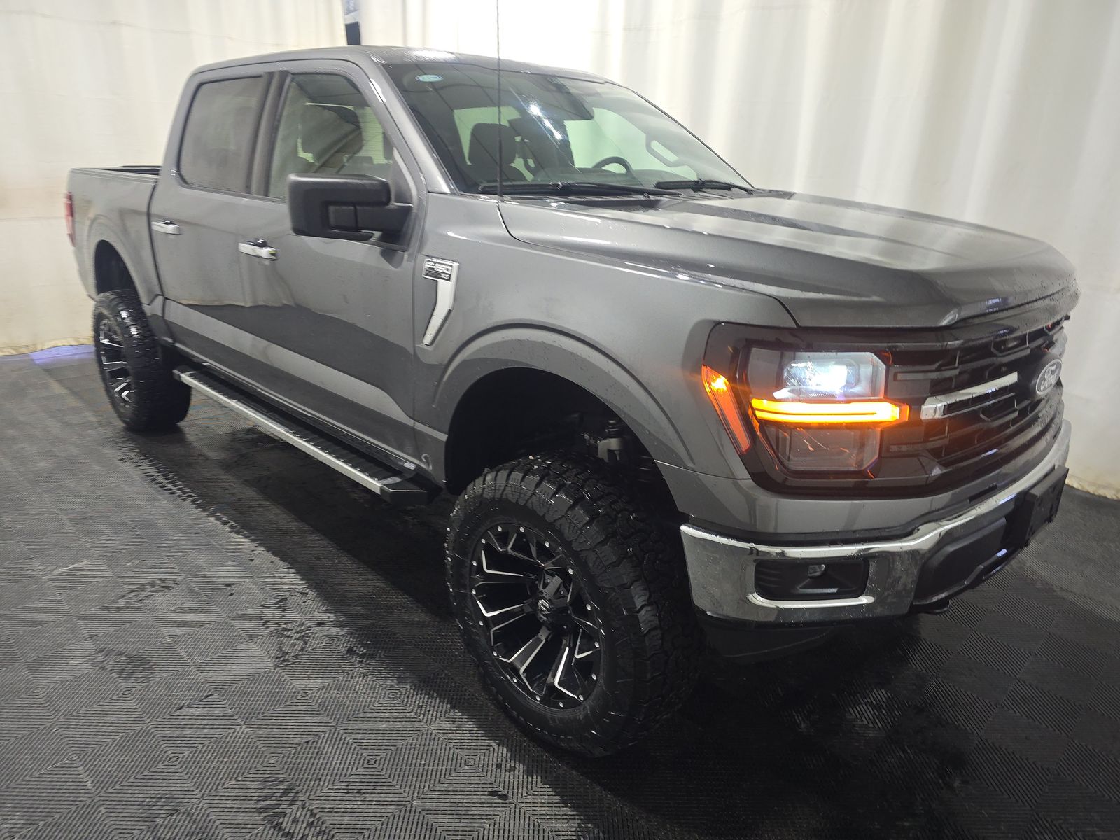 2025 Ford F-150 XLT AWD