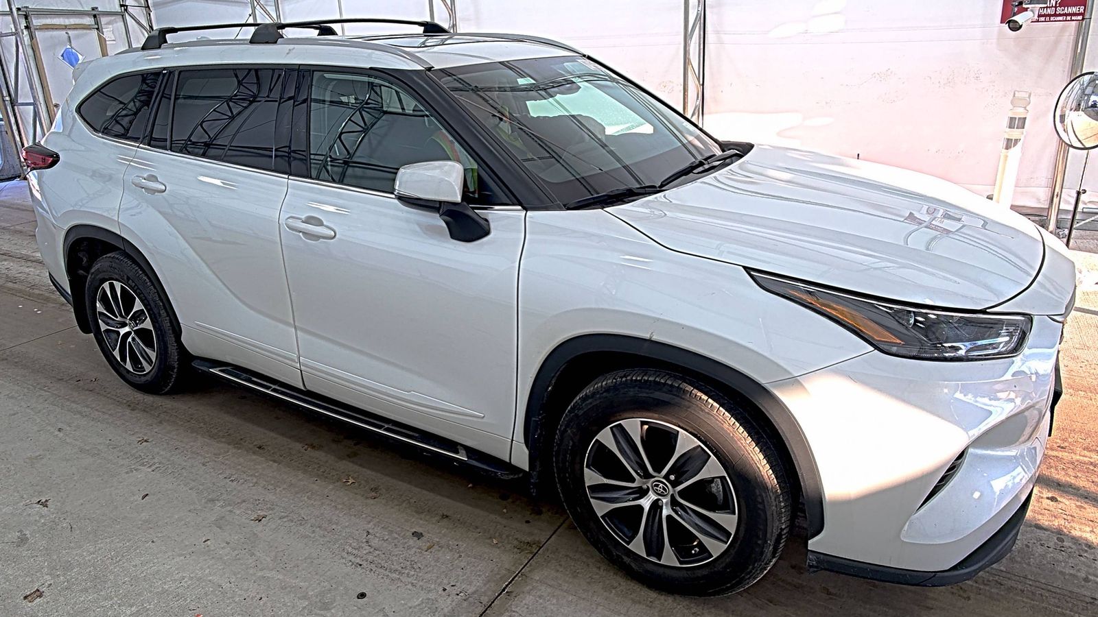 2022 Toyota Highlander XLE AWD