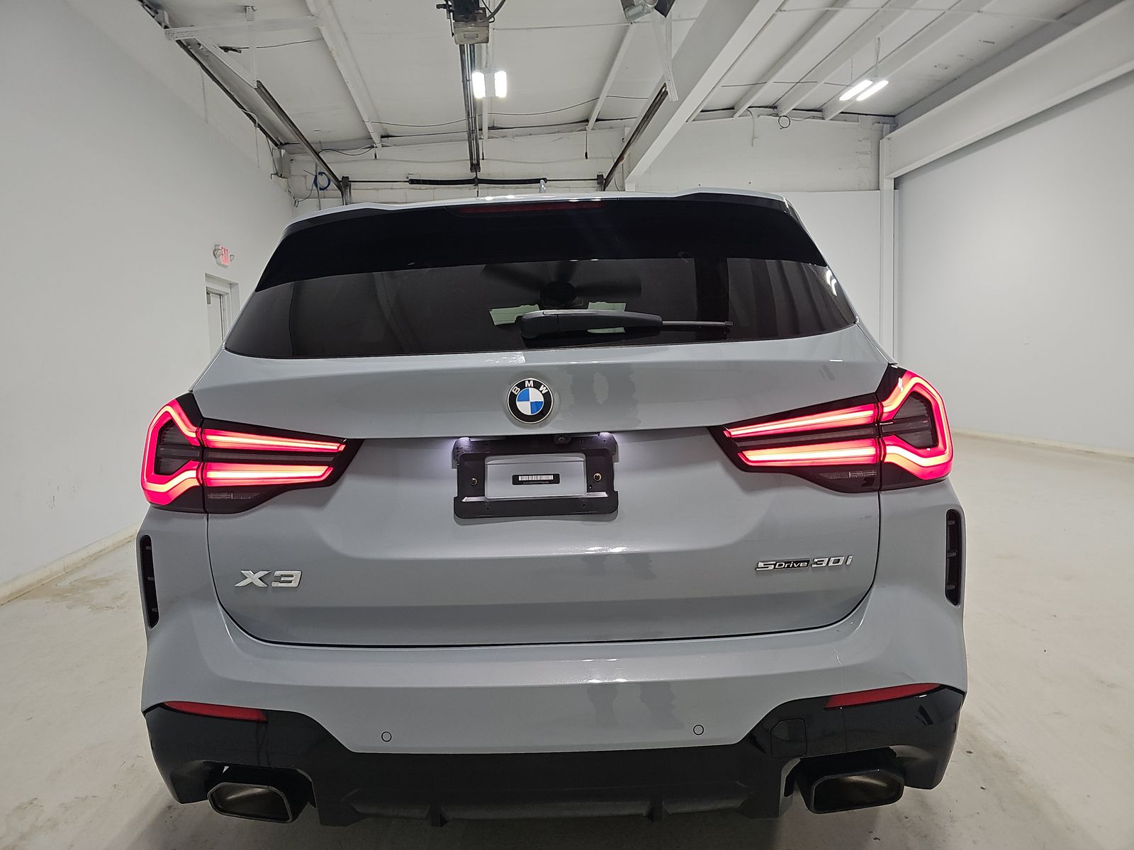 2023 BMW X3 sDrive30i RWD