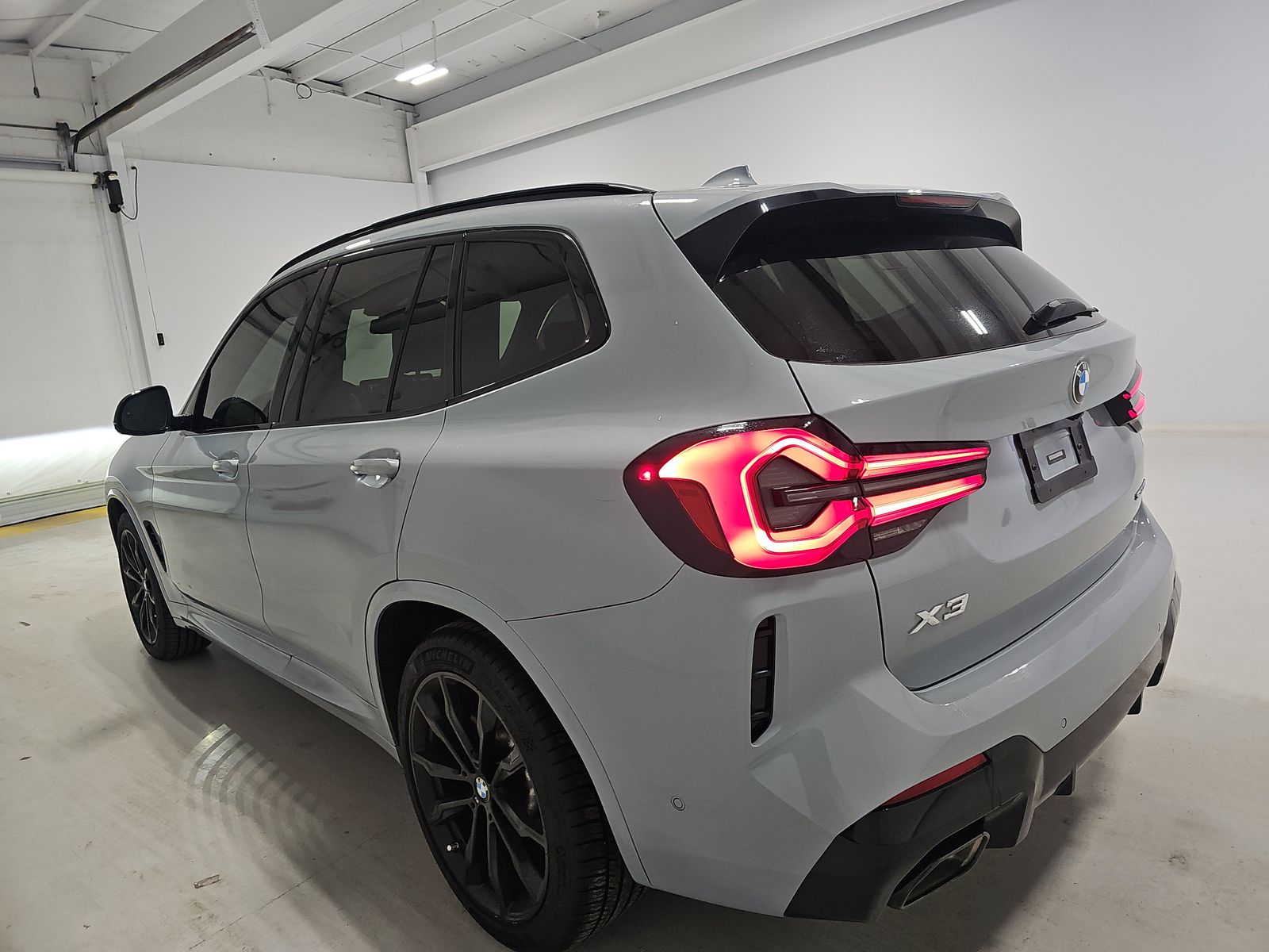 2023 BMW X3 sDrive30i RWD