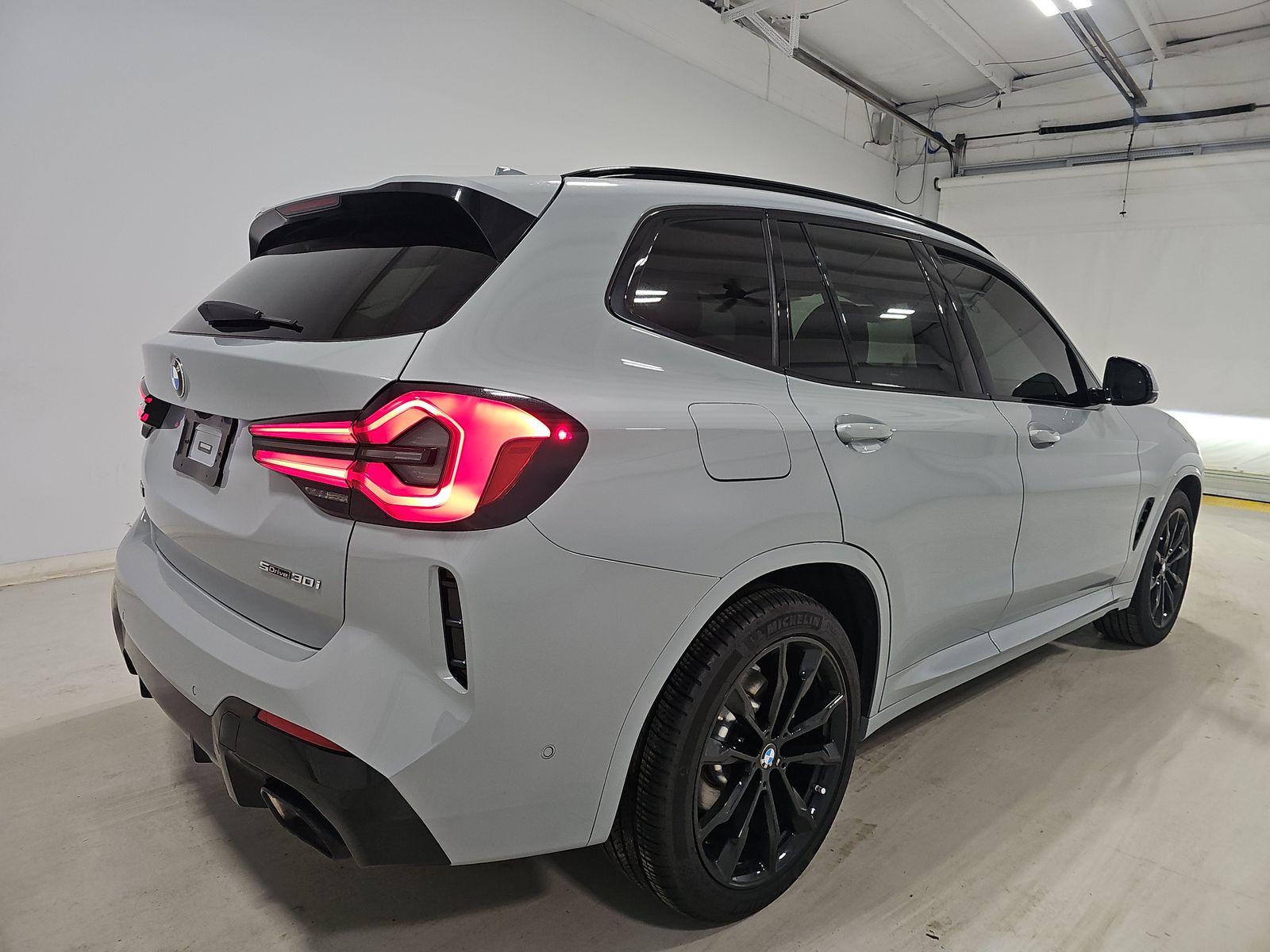 2023 BMW X3 sDrive30i RWD