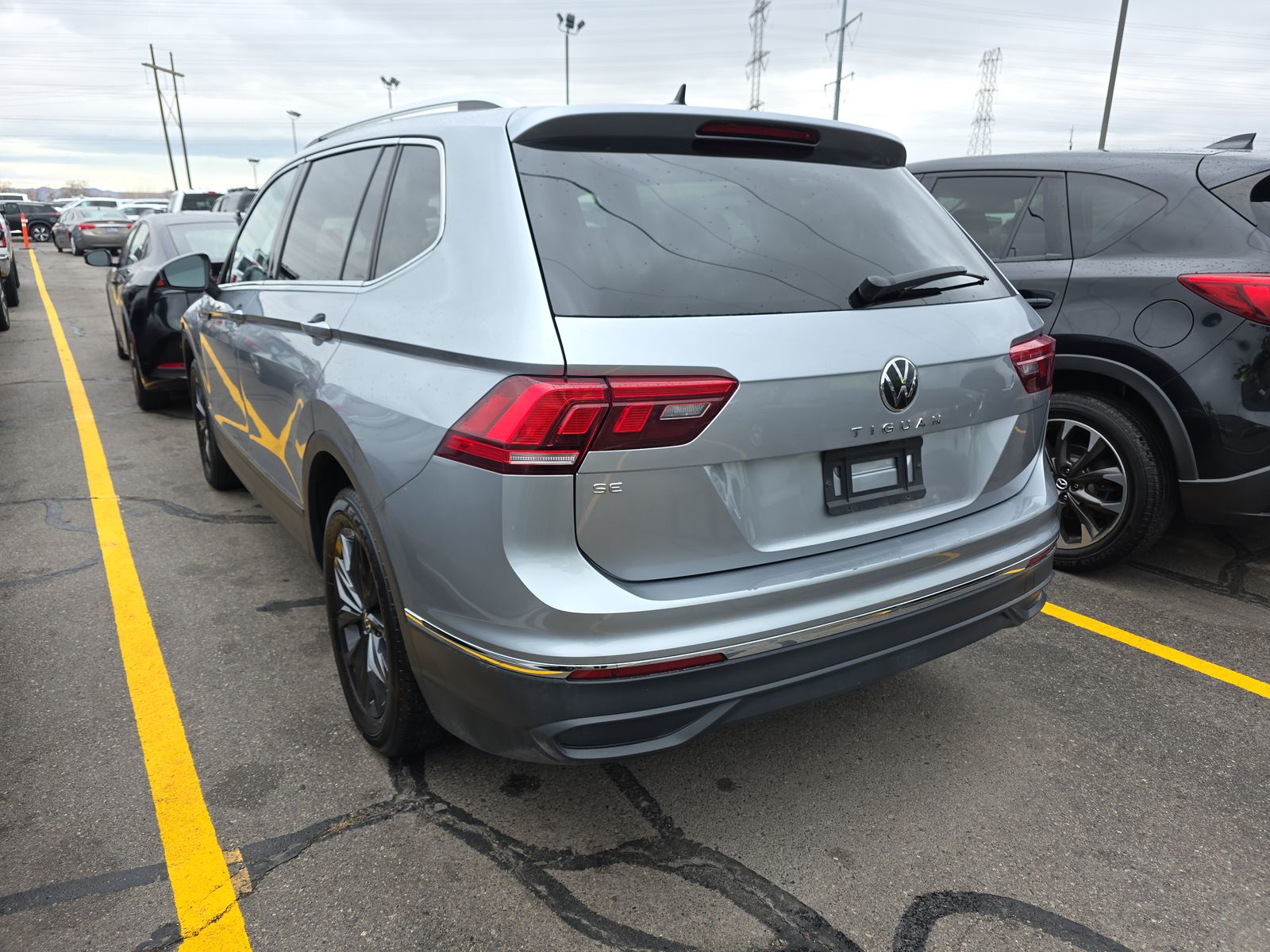 2024 Volkswagen Tiguan 2.0T Wolfsburg Edition FWD