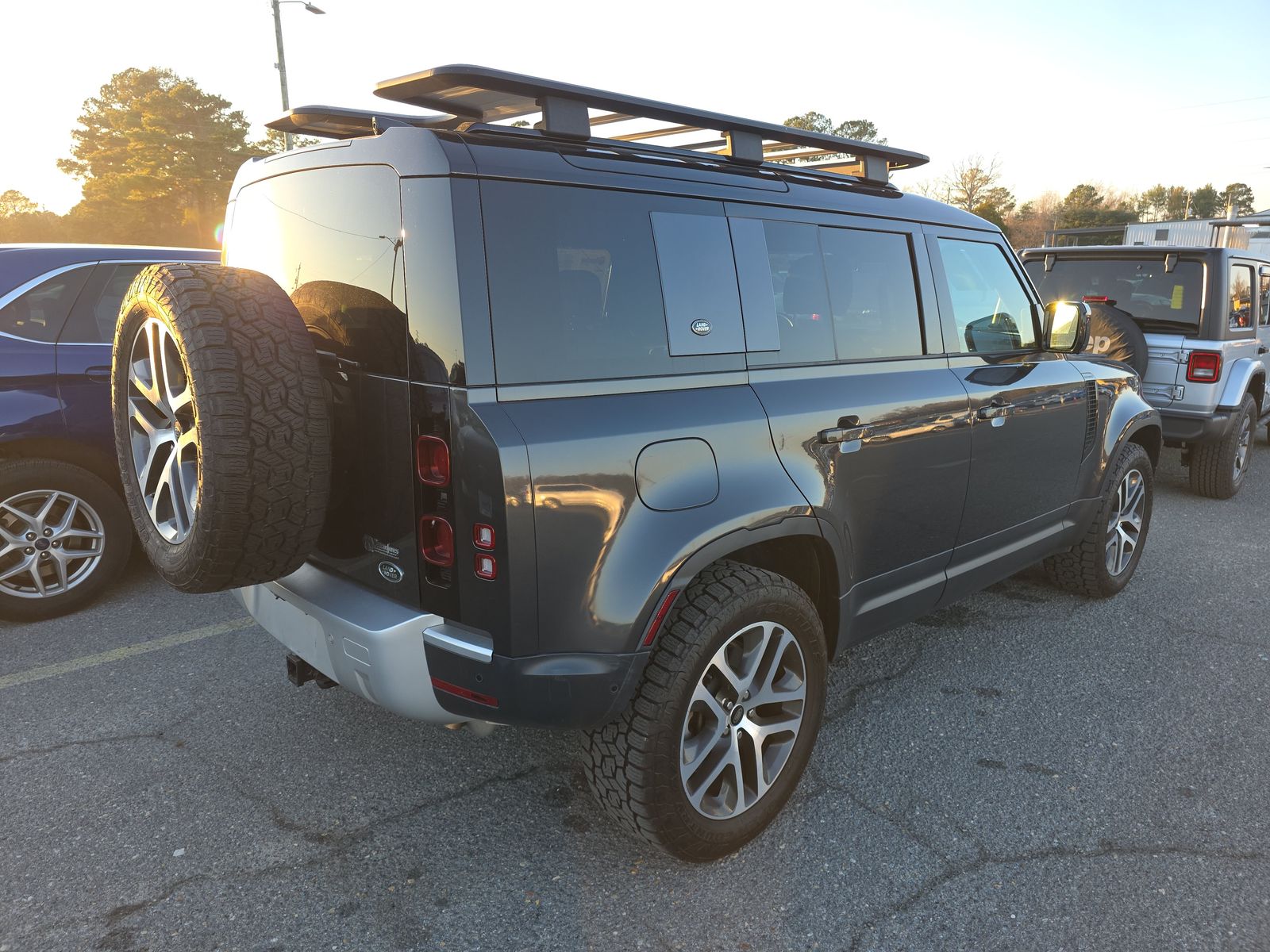 2022 Land Rover Defender 110 SE AWD