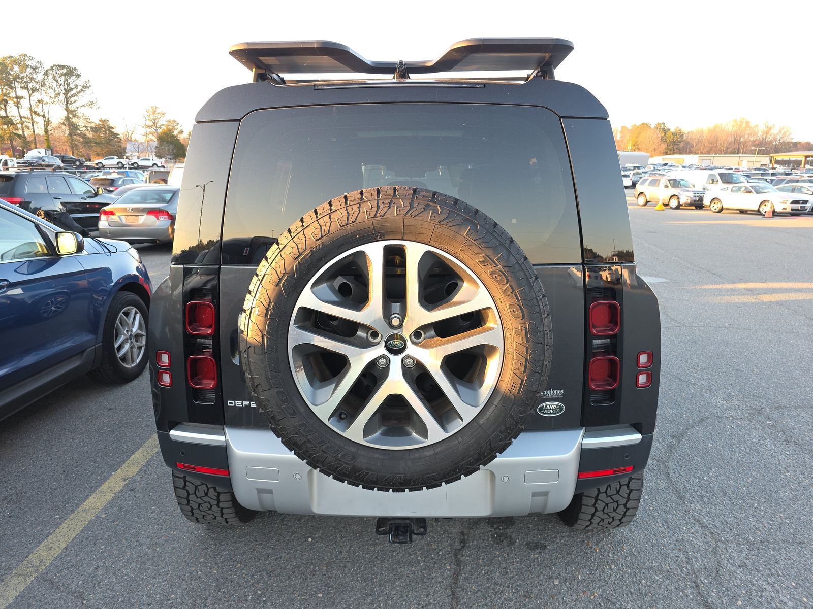 2022 Land Rover Defender 110 SE AWD
