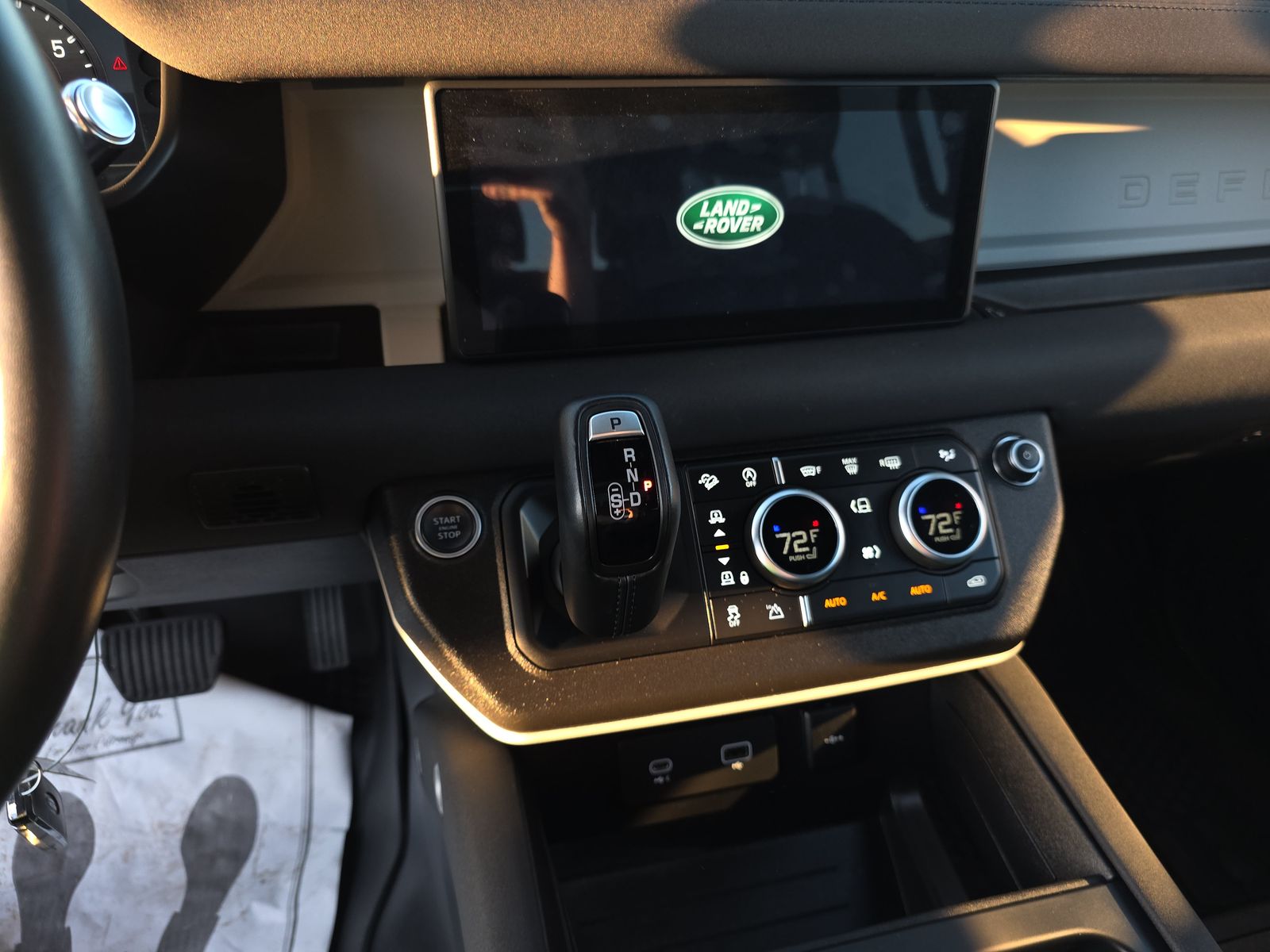 2022 Land Rover Defender 110 SE AWD