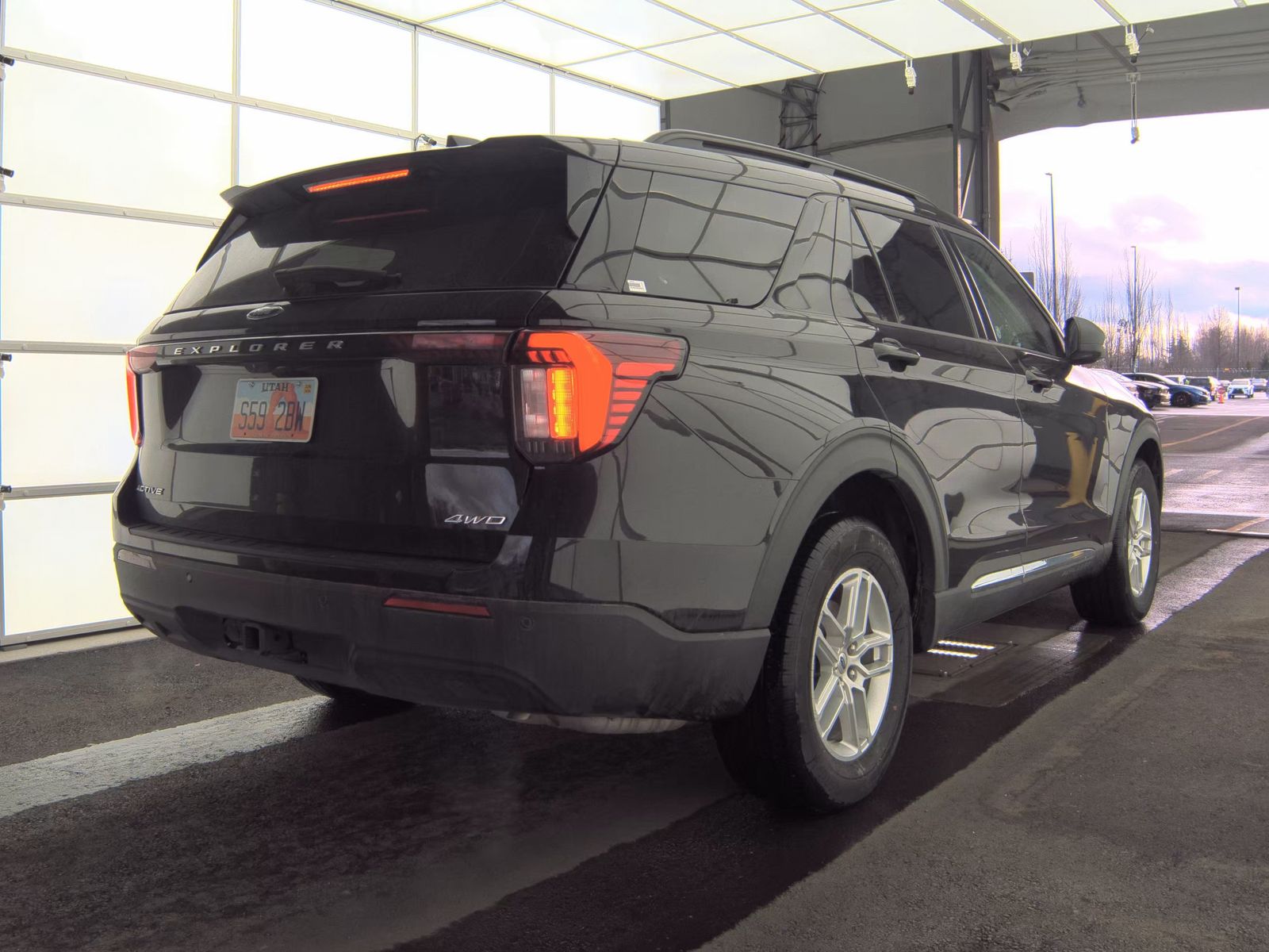 2025 Ford Explorer Active AWD