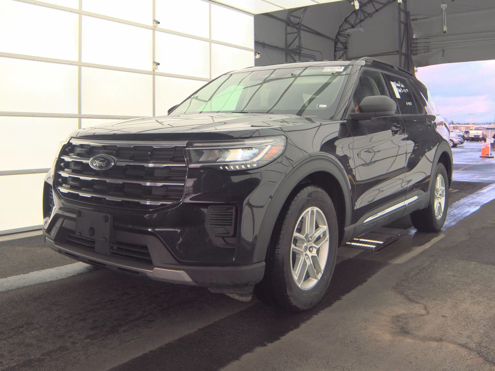 2025 Ford Explorer Active AWD