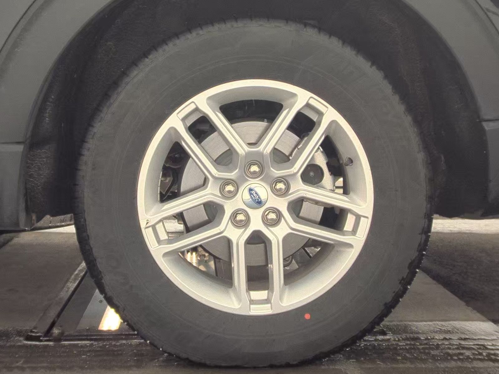 2025 Ford Explorer Active AWD