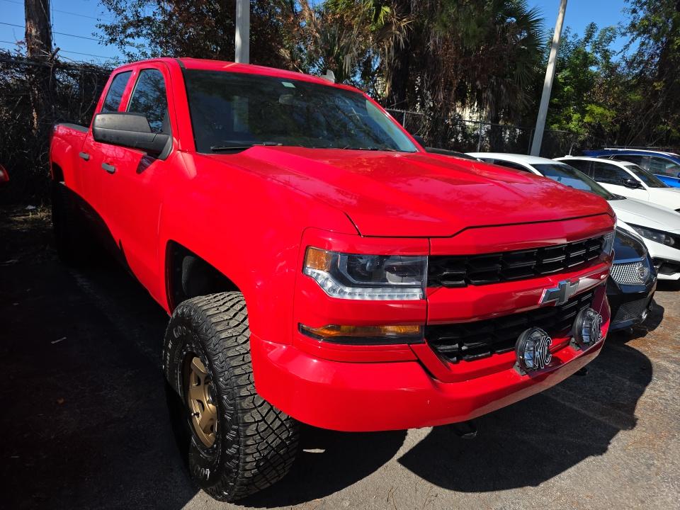 CHEVROLET CUSTOM - 4