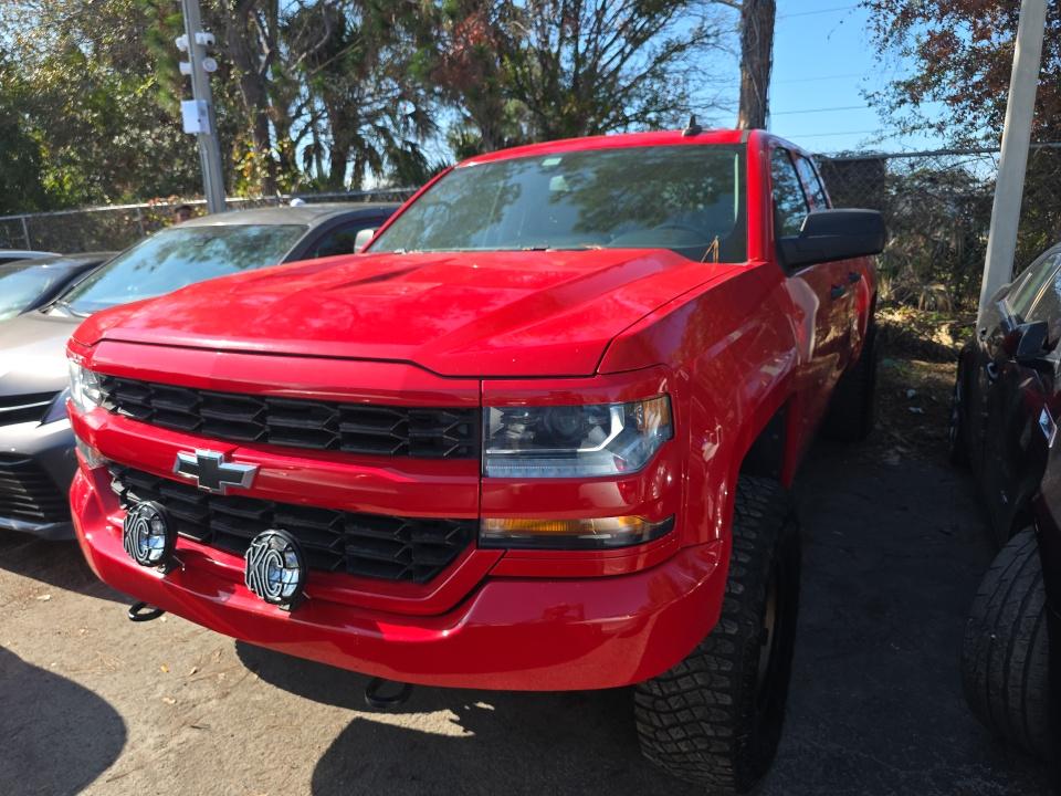 CHEVROLET CUSTOM - 1