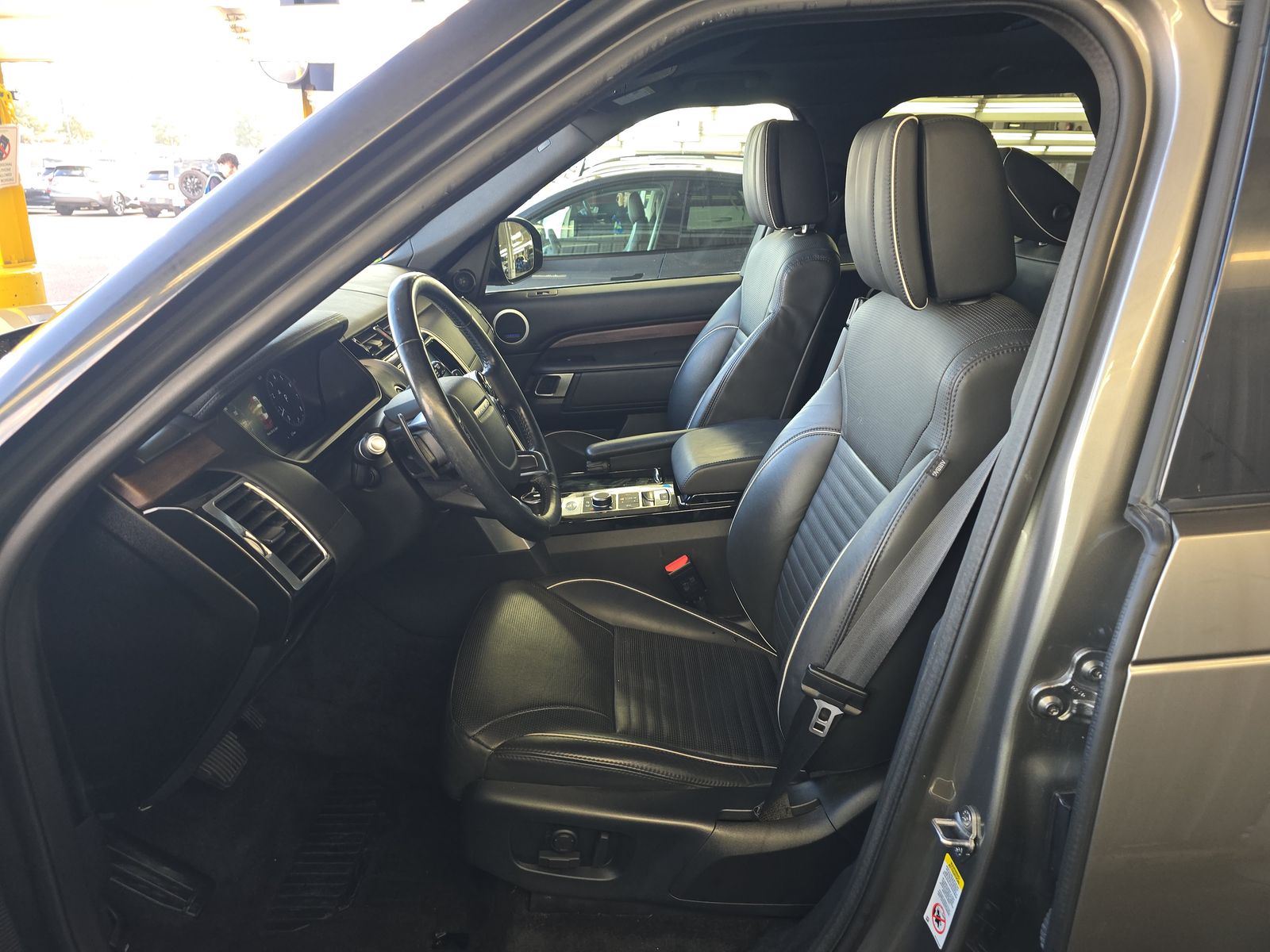 2020 Land Rover Discovery HSE Luxury AWD