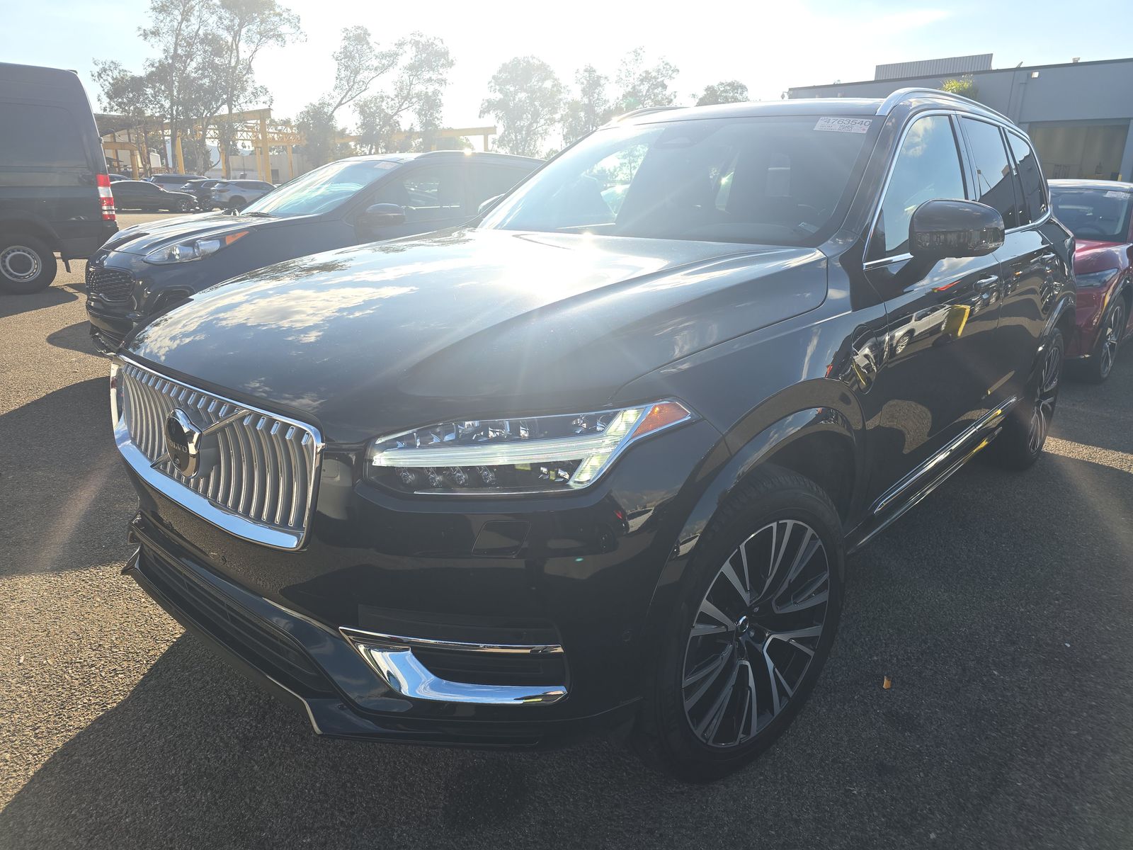 2025 Volvo XC90 Plug-In Hybrid T8 Plus AWD