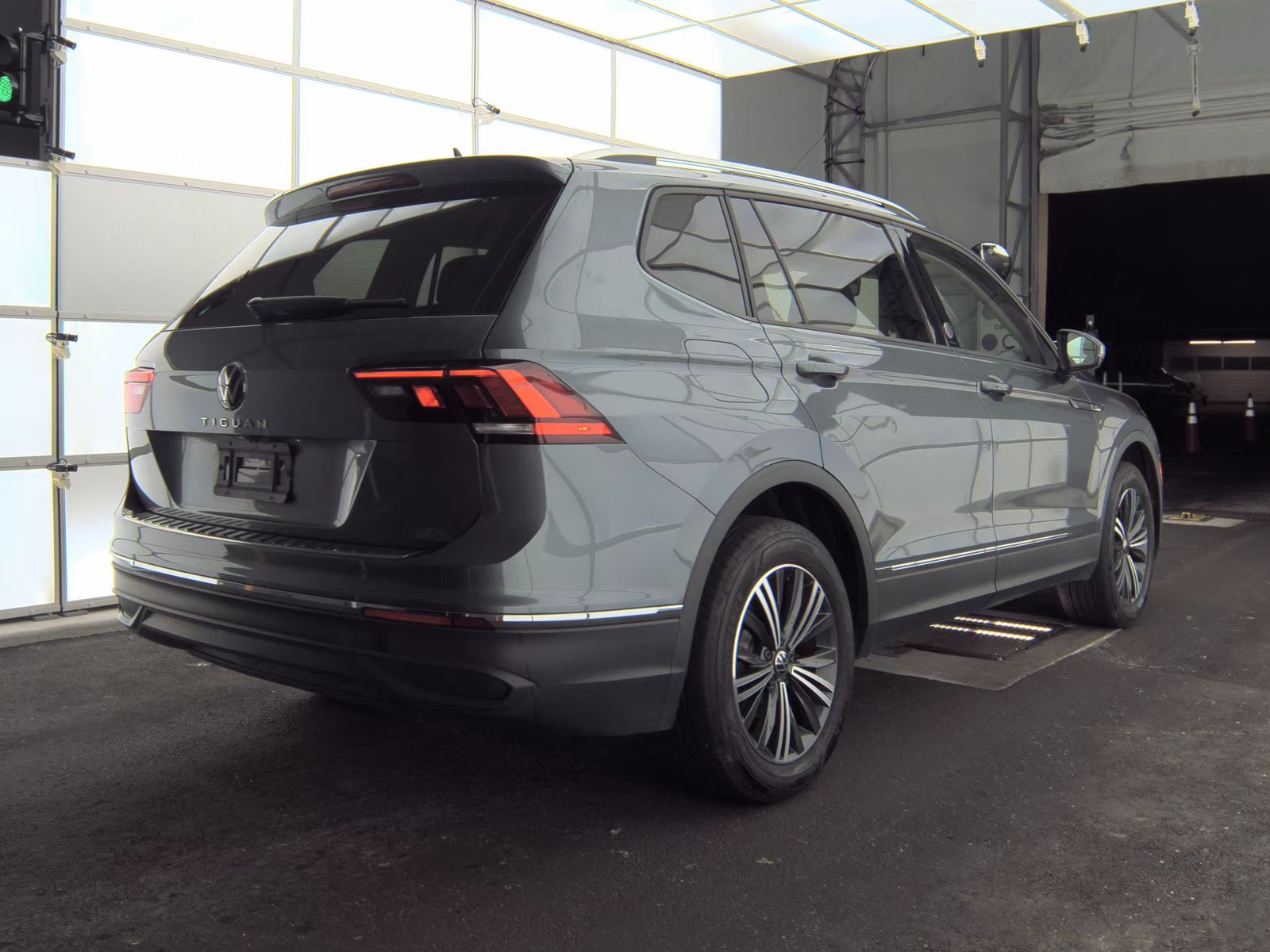 2024 Volkswagen Tiguan 2.0T Wolfsburg Edition FWD