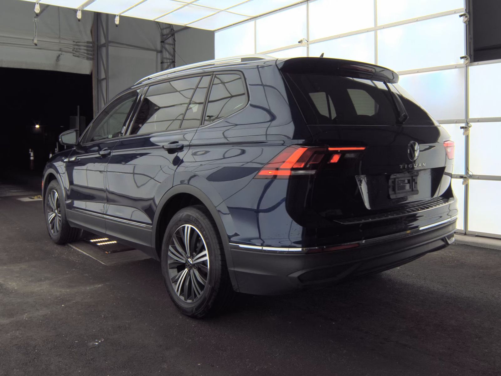 2024 Volkswagen Tiguan 2.0T Wolfsburg Edition FWD