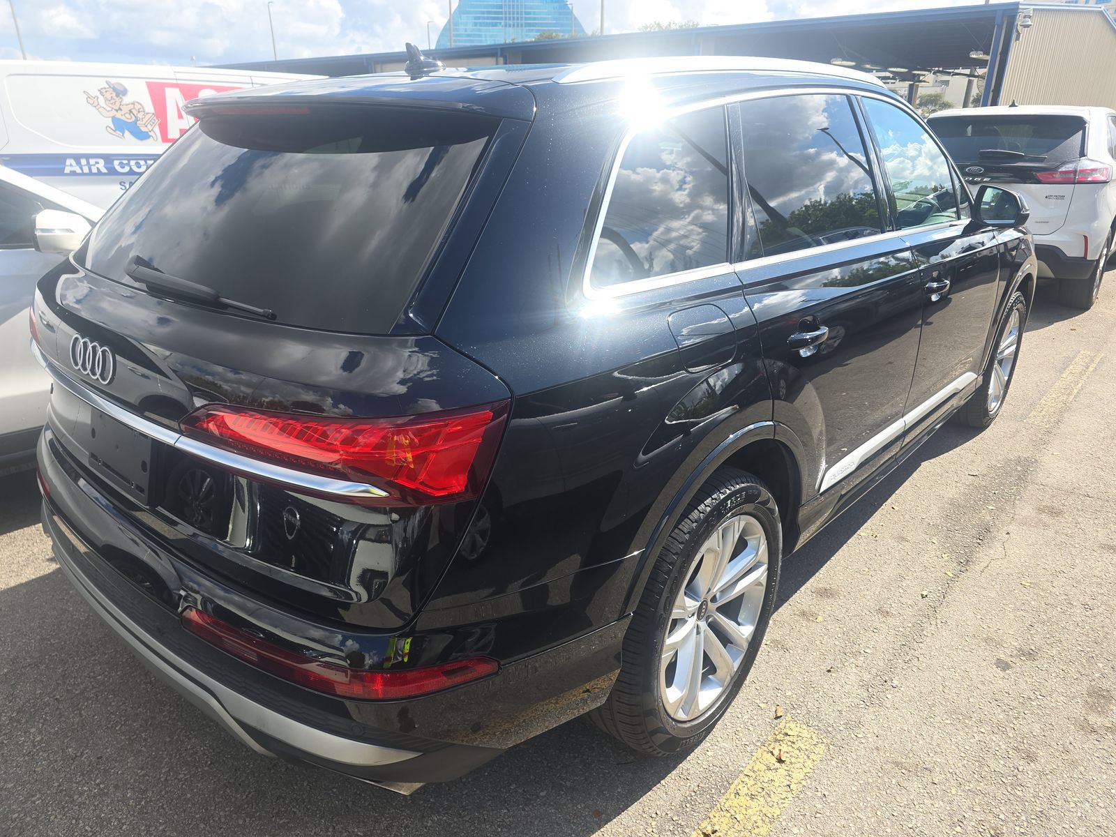 2025 Audi Q7 Premium Plus AWD