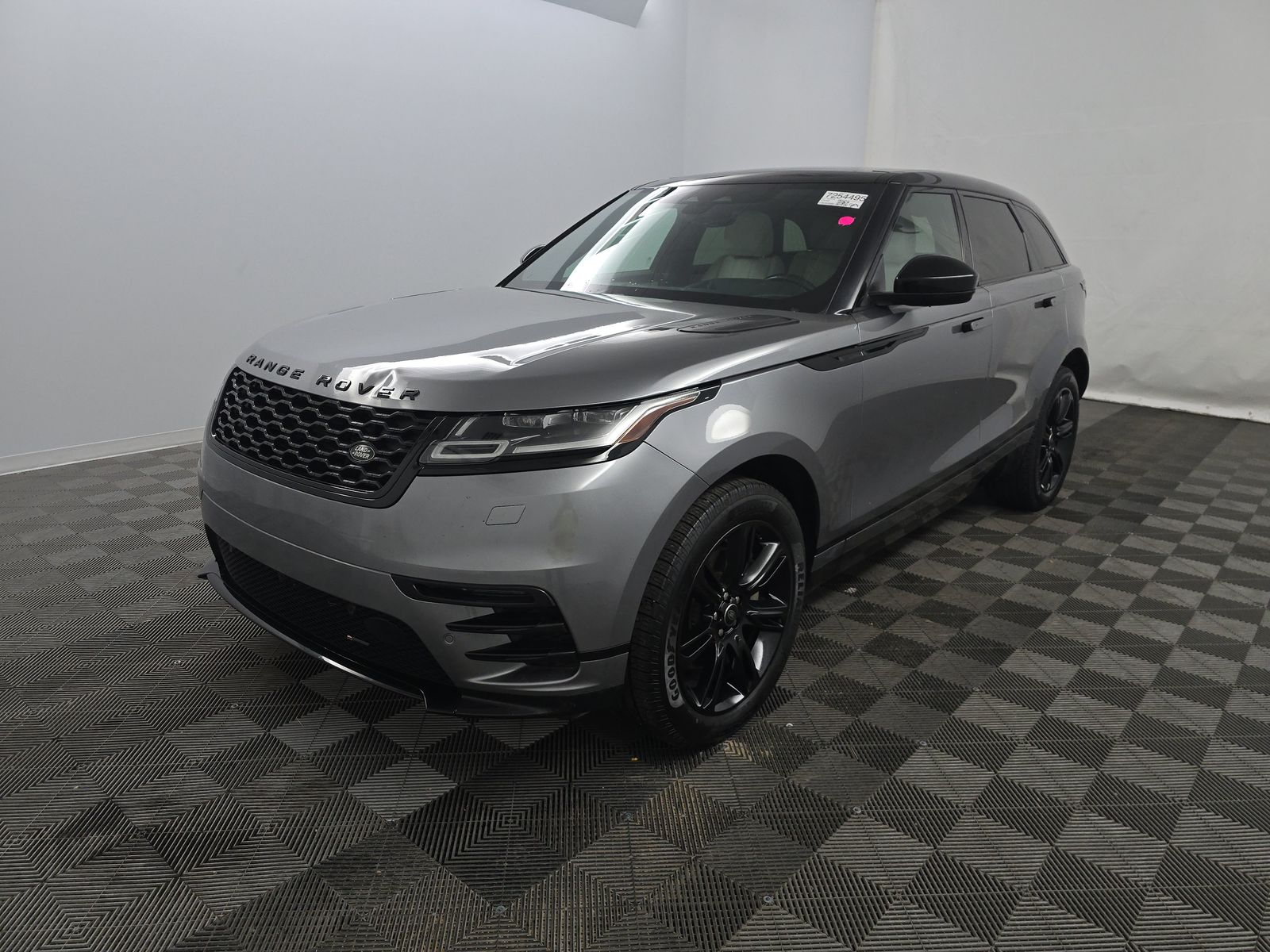 2022 Land Rover Range Rover Velar R-Dynamic S